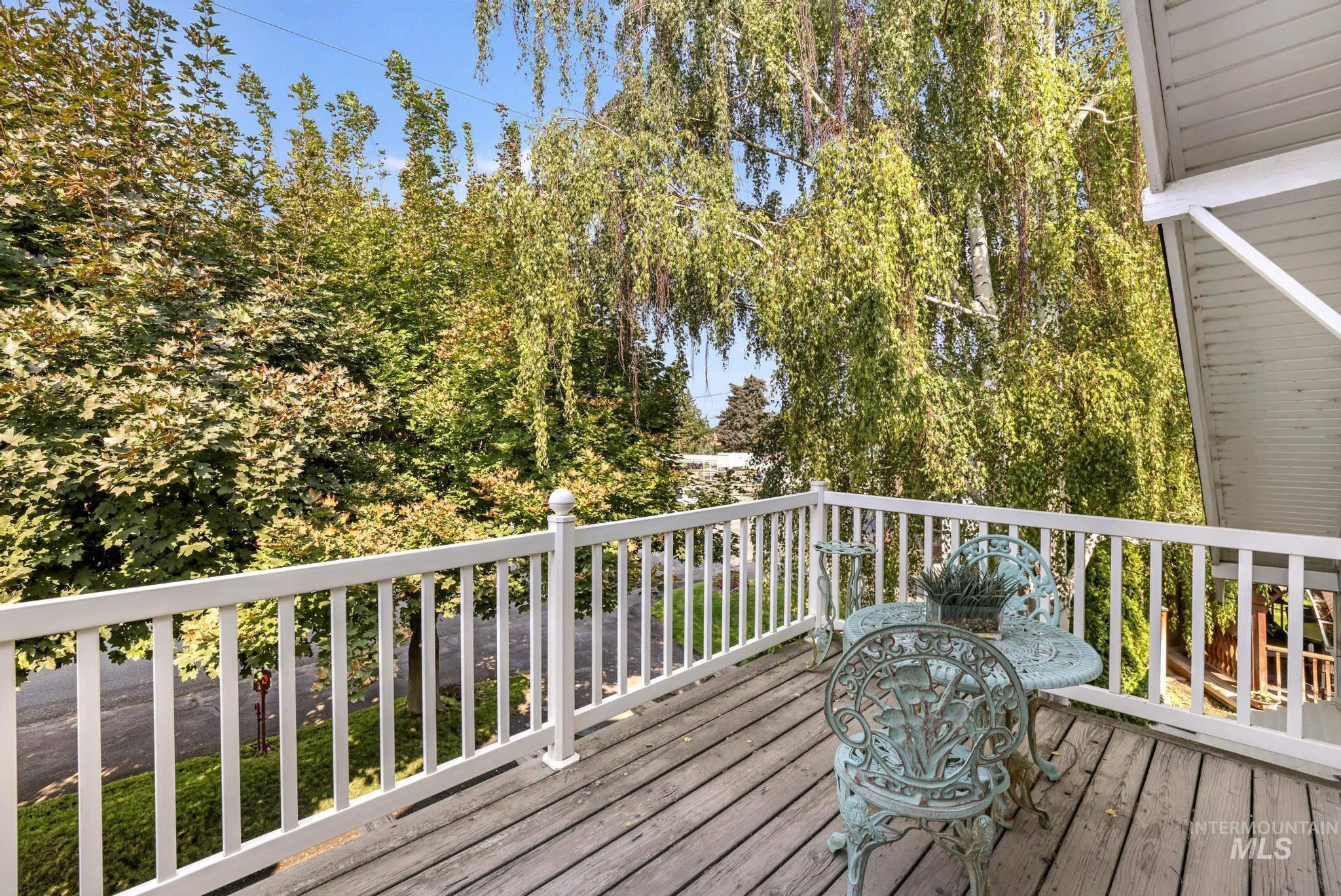 916 Hankins Rd N, Twin Falls, Idaho 83301, 3 Bedrooms, 4 Bathrooms, Residential For Sale, Price $750,000,MLS 98961760