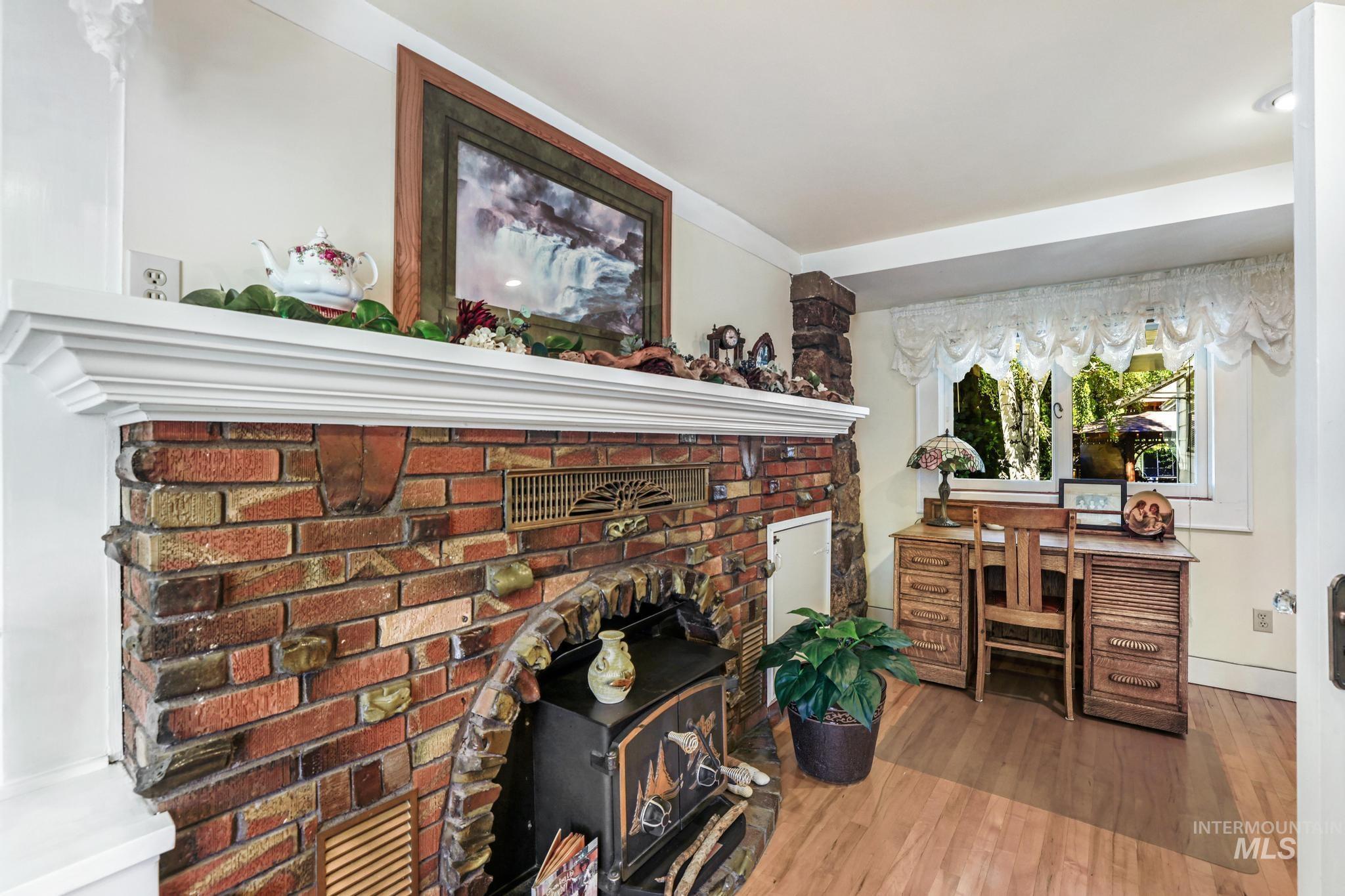 916 Hankins Rd N, Twin Falls, Idaho 83301, 3 Bedrooms, 4 Bathrooms, Residential For Sale, Price $750,000,MLS 98961760