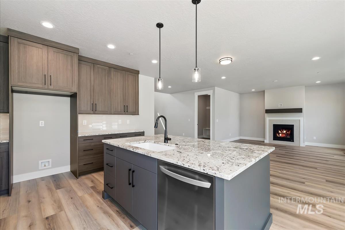 578 Hidden Mill Ct, Middleton, Idaho 83644, 4 Bedrooms, 3 Bathrooms, Residential For Sale, Price $624,900,MLS 98961810