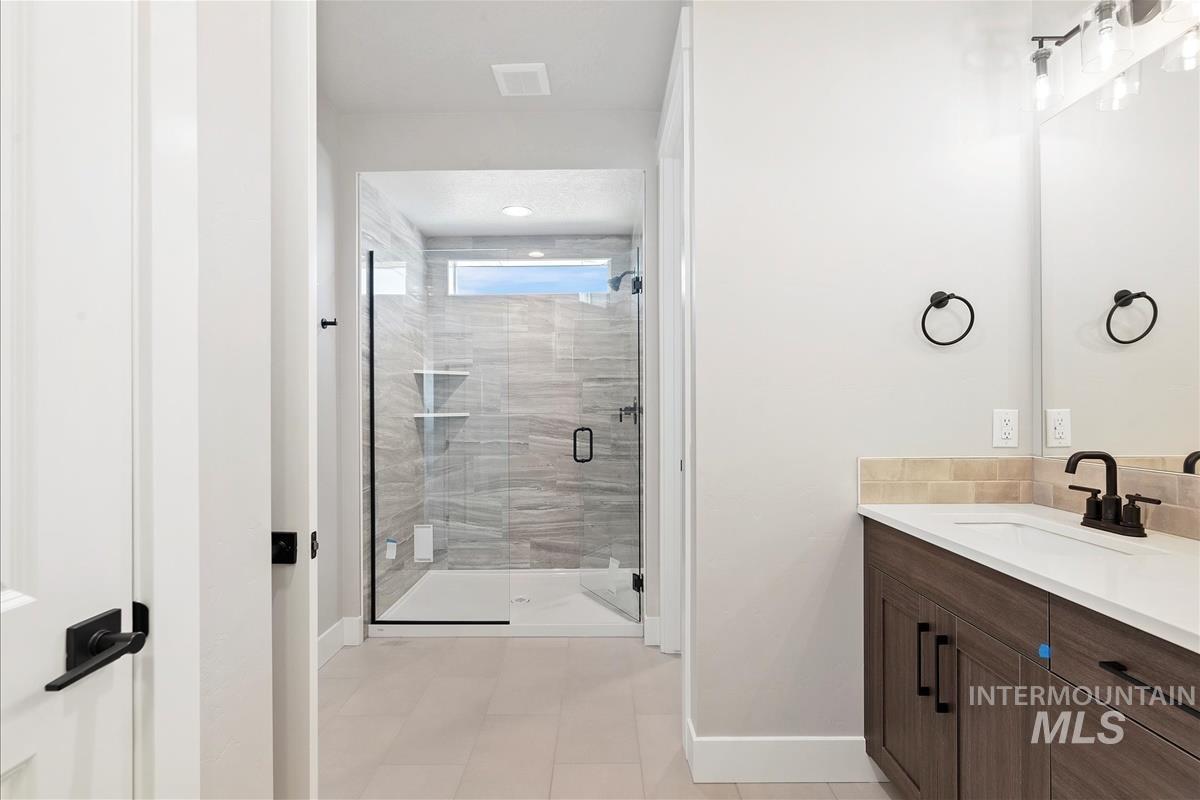 578 Hidden Mill Ct, Middleton, Idaho 83644, 4 Bedrooms, 3 Bathrooms, Residential For Sale, Price $624,900,MLS 98961810