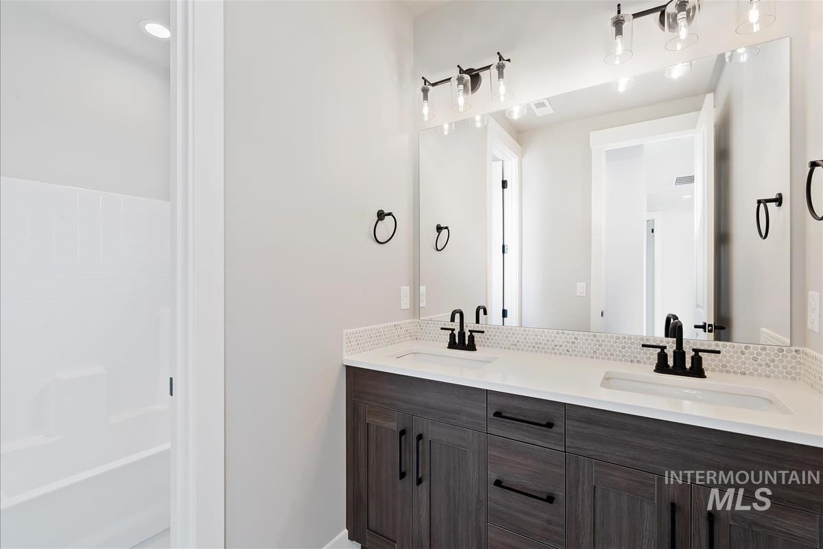 578 Hidden Mill Ct, Middleton, Idaho 83644, 4 Bedrooms, 3 Bathrooms, Residential For Sale, Price $624,900,MLS 98961810