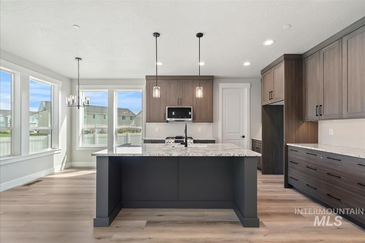 578 Hidden Mill Ct, Middleton, Idaho 83644, 4 Bedrooms, 3 Bathrooms, Residential For Sale, Price $624,900,MLS 98961810