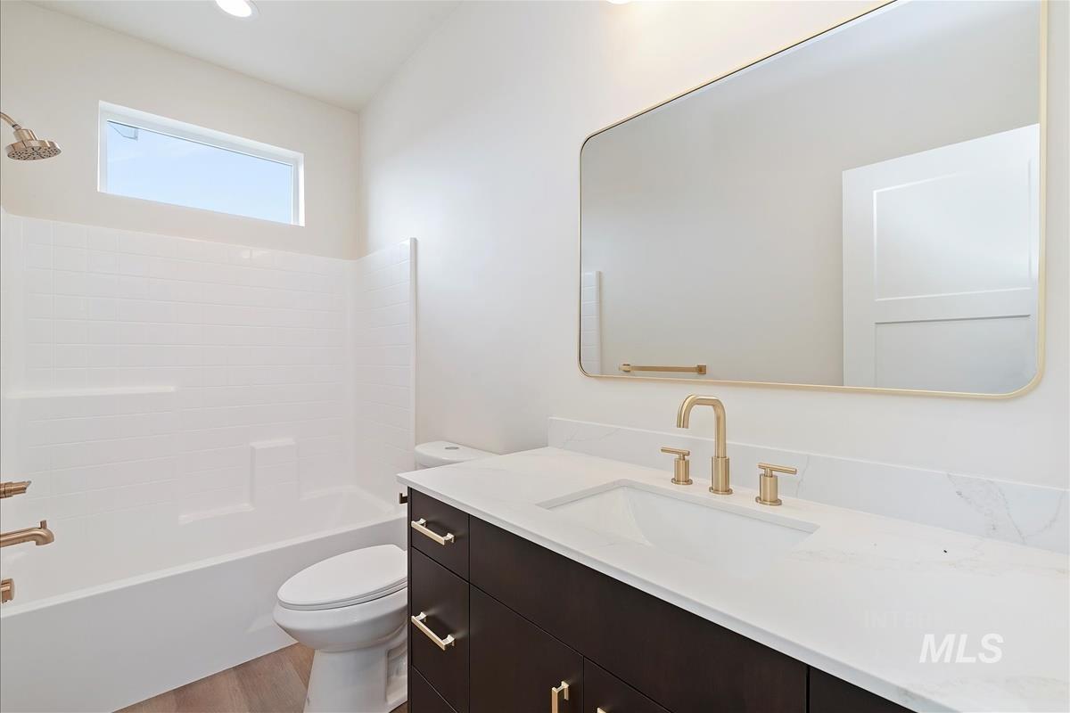 428 Hidden Mill Ct, Middleton, Idaho 83644, 4 Bedrooms, 2.5 Bathrooms, Residential For Sale, Price $589,900,MLS 98961812