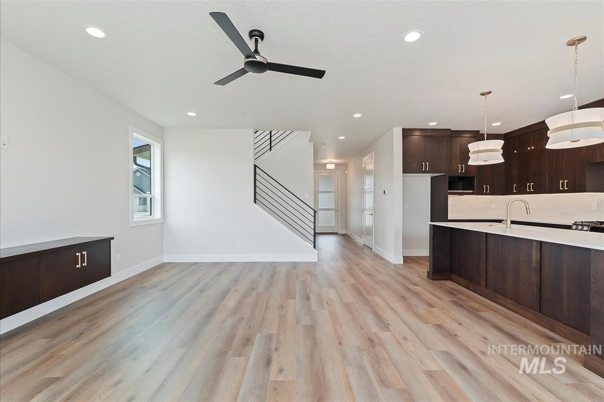 428 Hidden Mill Ct, Middleton, Idaho 83644, 4 Bedrooms, 2.5 Bathrooms, Residential For Sale, Price $589,900,MLS 98961812