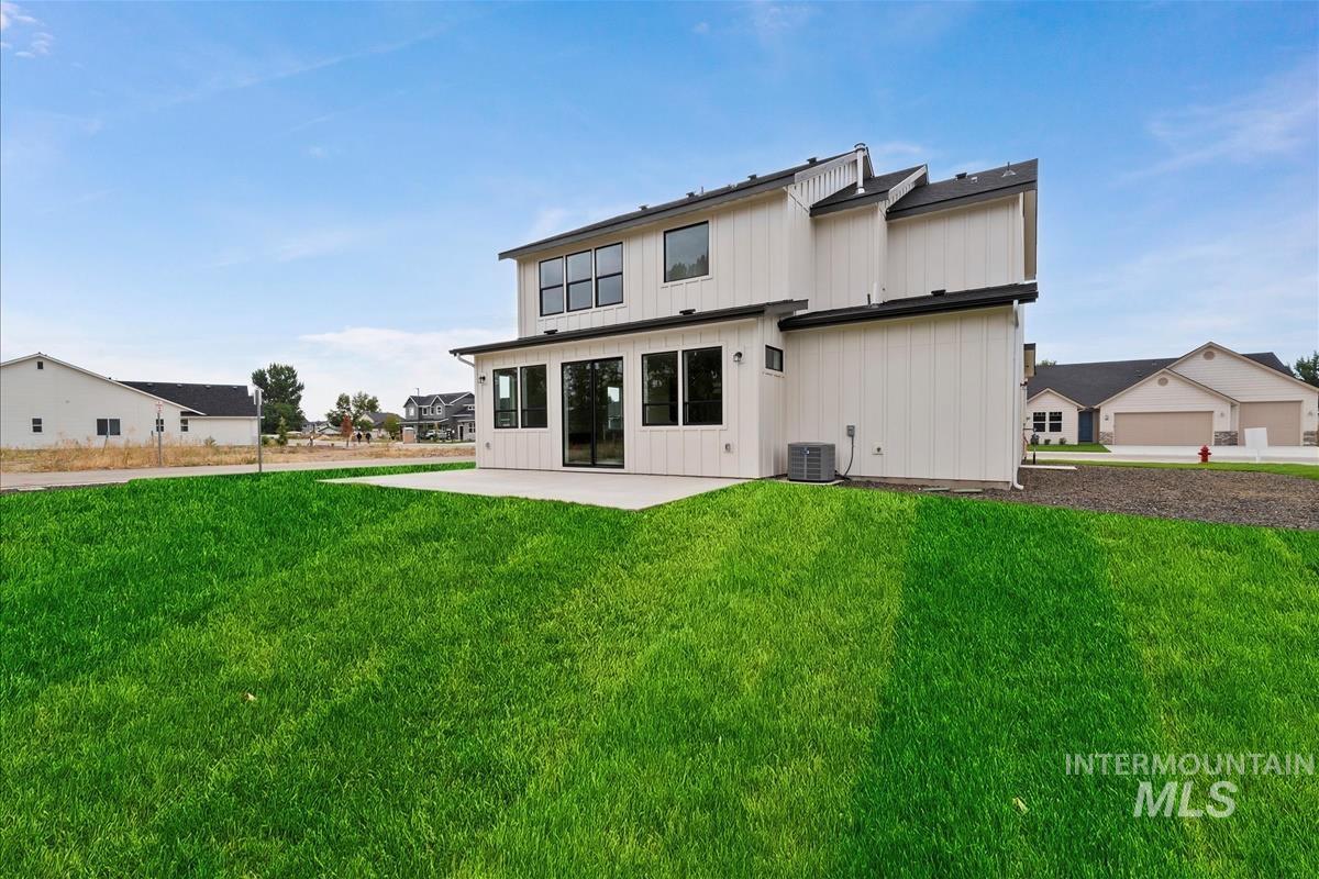 428 Hidden Mill Ct, Middleton, Idaho 83644, 4 Bedrooms, 2.5 Bathrooms, Residential For Sale, Price $589,900,MLS 98961812