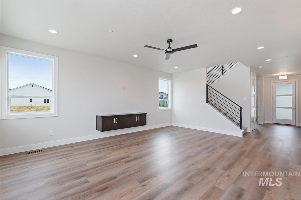 428 Hidden Mill Ct, Middleton, Idaho 83644, 4 Bedrooms, 2.5 Bathrooms, Residential For Sale, Price $589,900,MLS 98961812