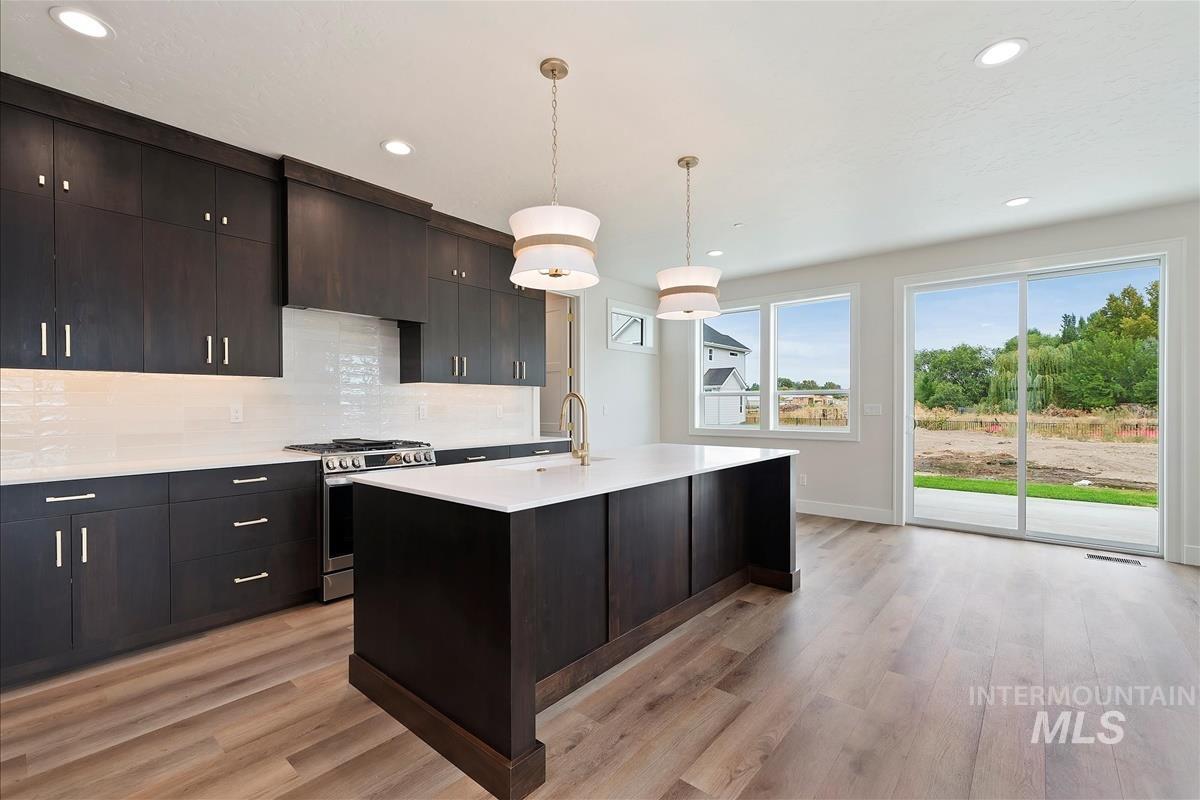 428 Hidden Mill Ct, Middleton, Idaho 83644, 4 Bedrooms, 2.5 Bathrooms, Residential For Sale, Price $589,900,MLS 98961812