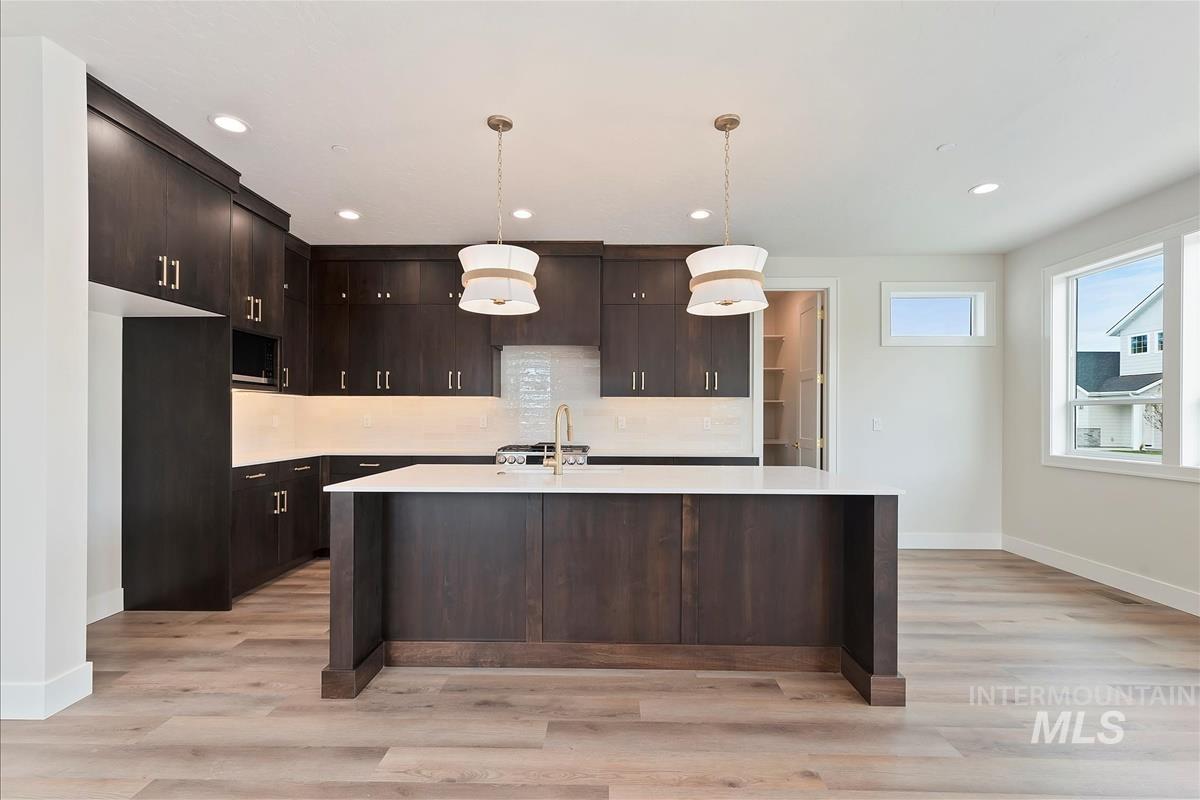 428 Hidden Mill Ct, Middleton, Idaho 83644, 4 Bedrooms, 2.5 Bathrooms, Residential For Sale, Price $589,900,MLS 98961812