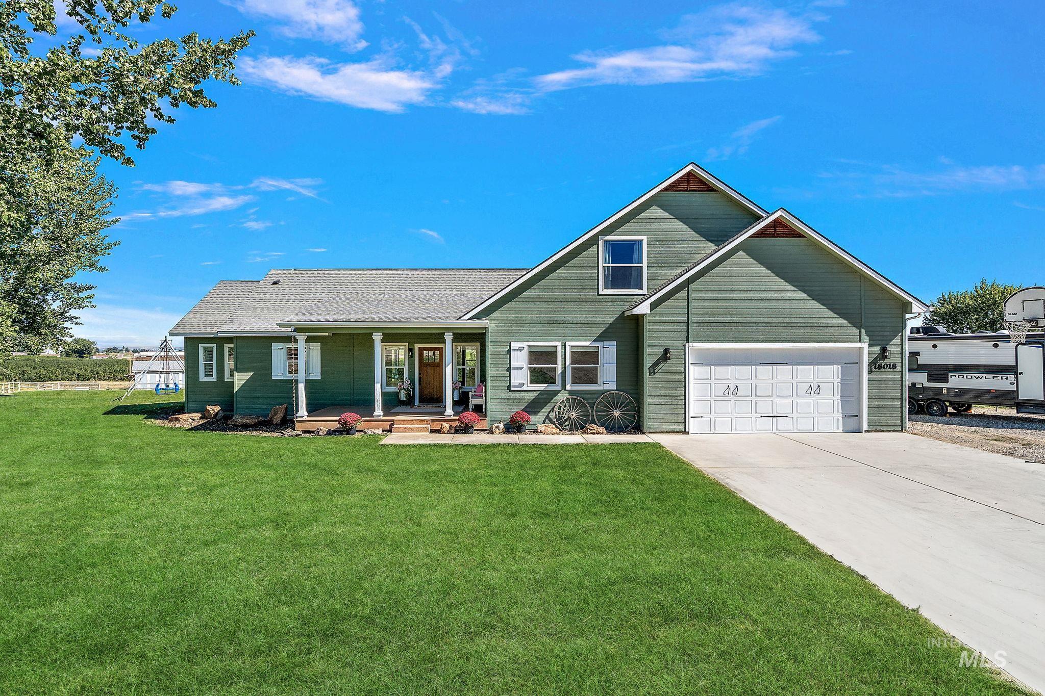 18018 Artist Way, Caldwell, Idaho 83607, 4 Bedrooms, 2.5 Bathrooms, Residential For Sale, Price $814,999,MLS 98961816
