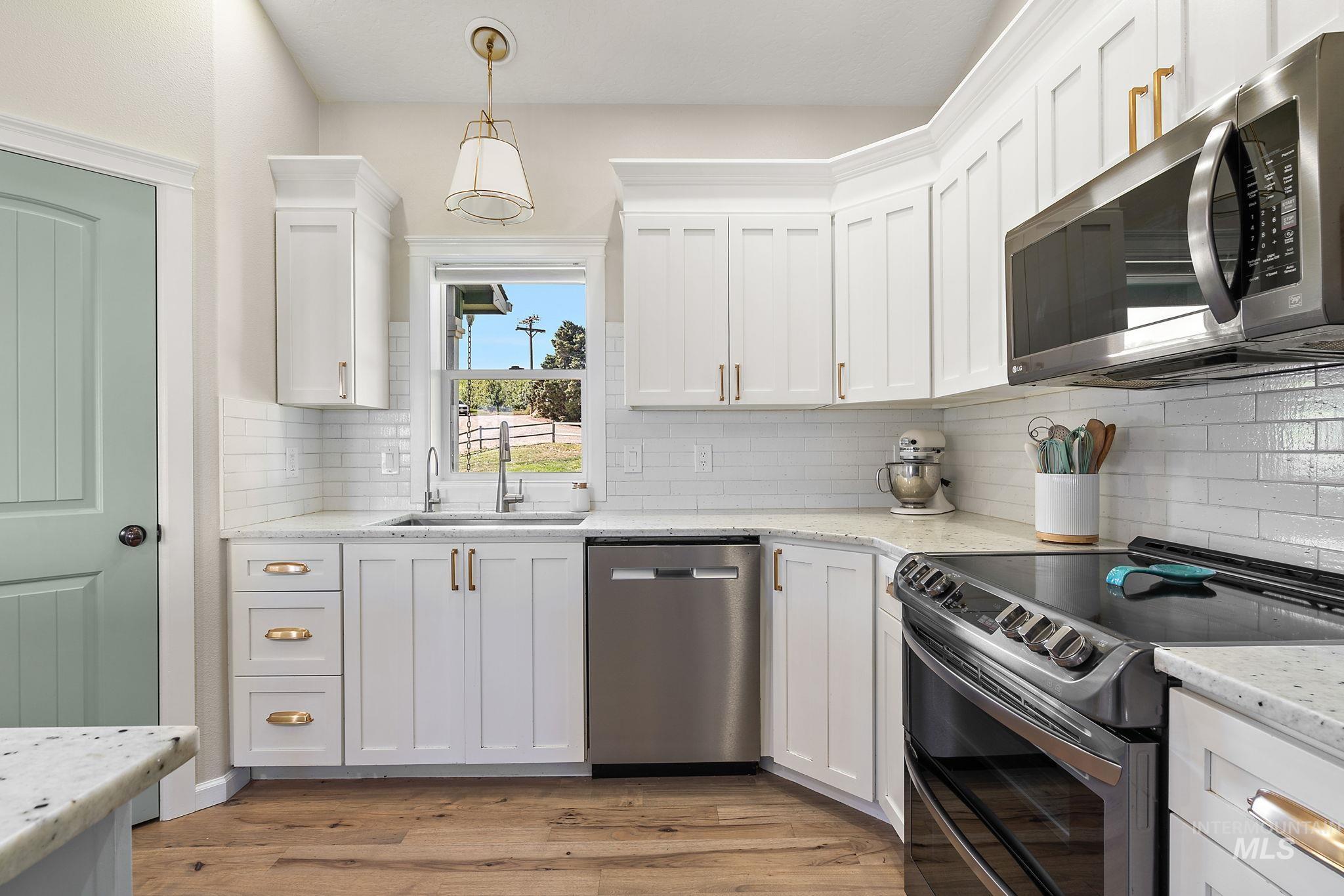 18018 Artist Way, Caldwell, Idaho 83607, 4 Bedrooms, 2.5 Bathrooms, Residential For Sale, Price $814,999,MLS 98961816