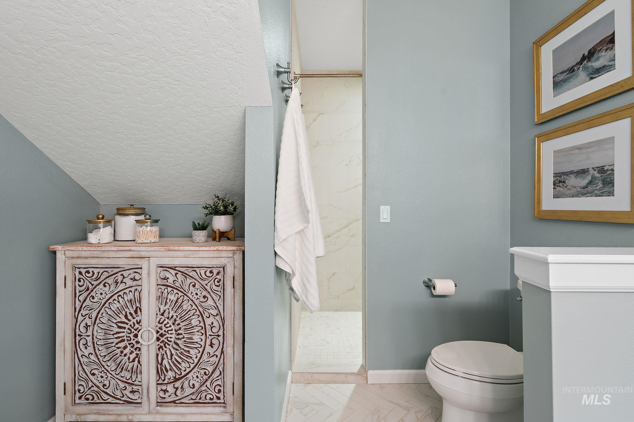 18018 Artist Way, Caldwell, Idaho 83607, 4 Bedrooms, 2.5 Bathrooms, Residential For Sale, Price $814,999,MLS 98961816