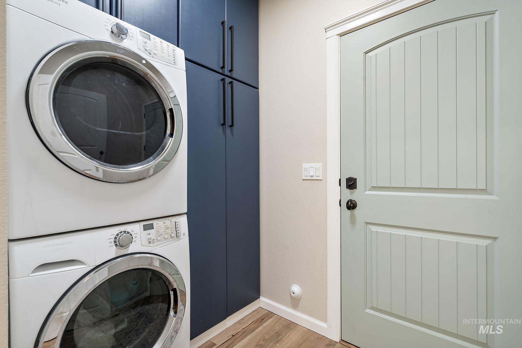 18018 Artist Way, Caldwell, Idaho 83607, 4 Bedrooms, 2.5 Bathrooms, Residential For Sale, Price $814,999,MLS 98961816