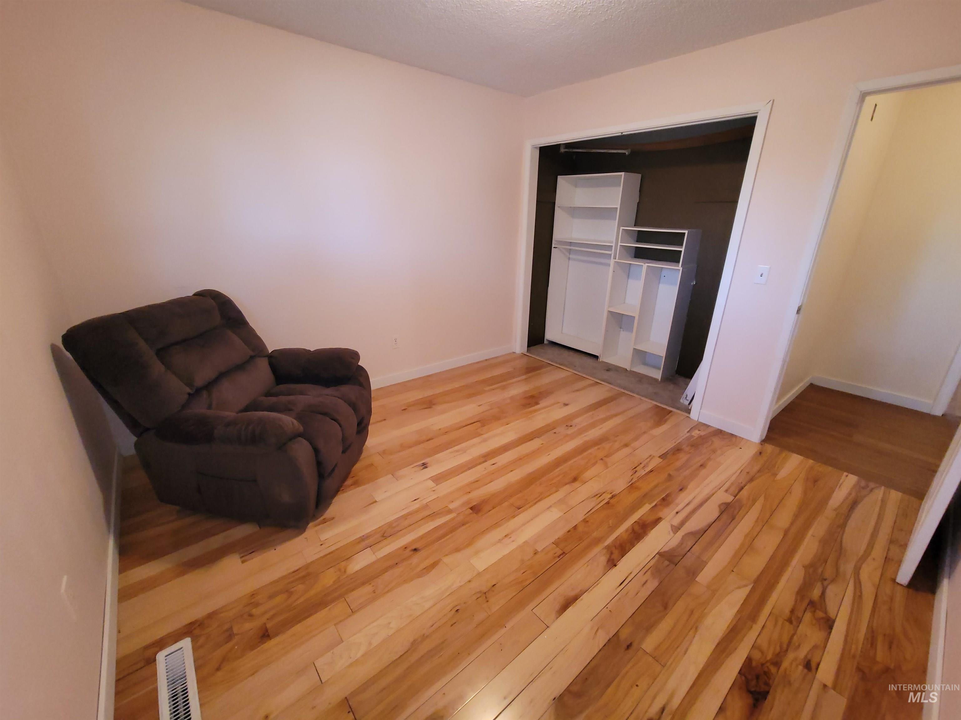 2020 Powers Ave., Lewiston, Idaho 83501, 4 Bedrooms, 2 Bathrooms, Residential For Sale, Price $431,900,MLS 98961826