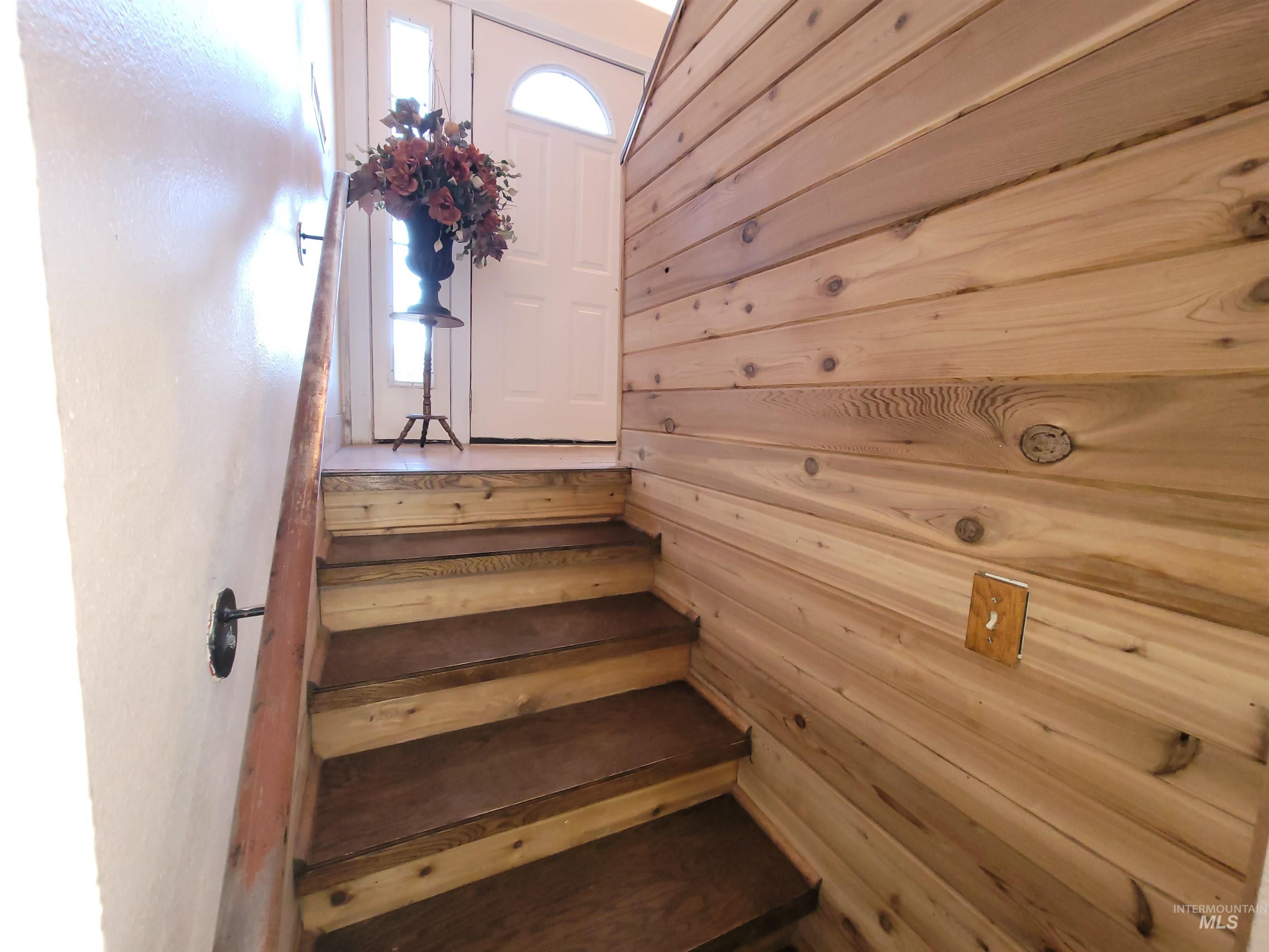 2020 Powers Ave., Lewiston, Idaho 83501, 4 Bedrooms, 2 Bathrooms, Residential For Sale, Price $427,900, 98961826