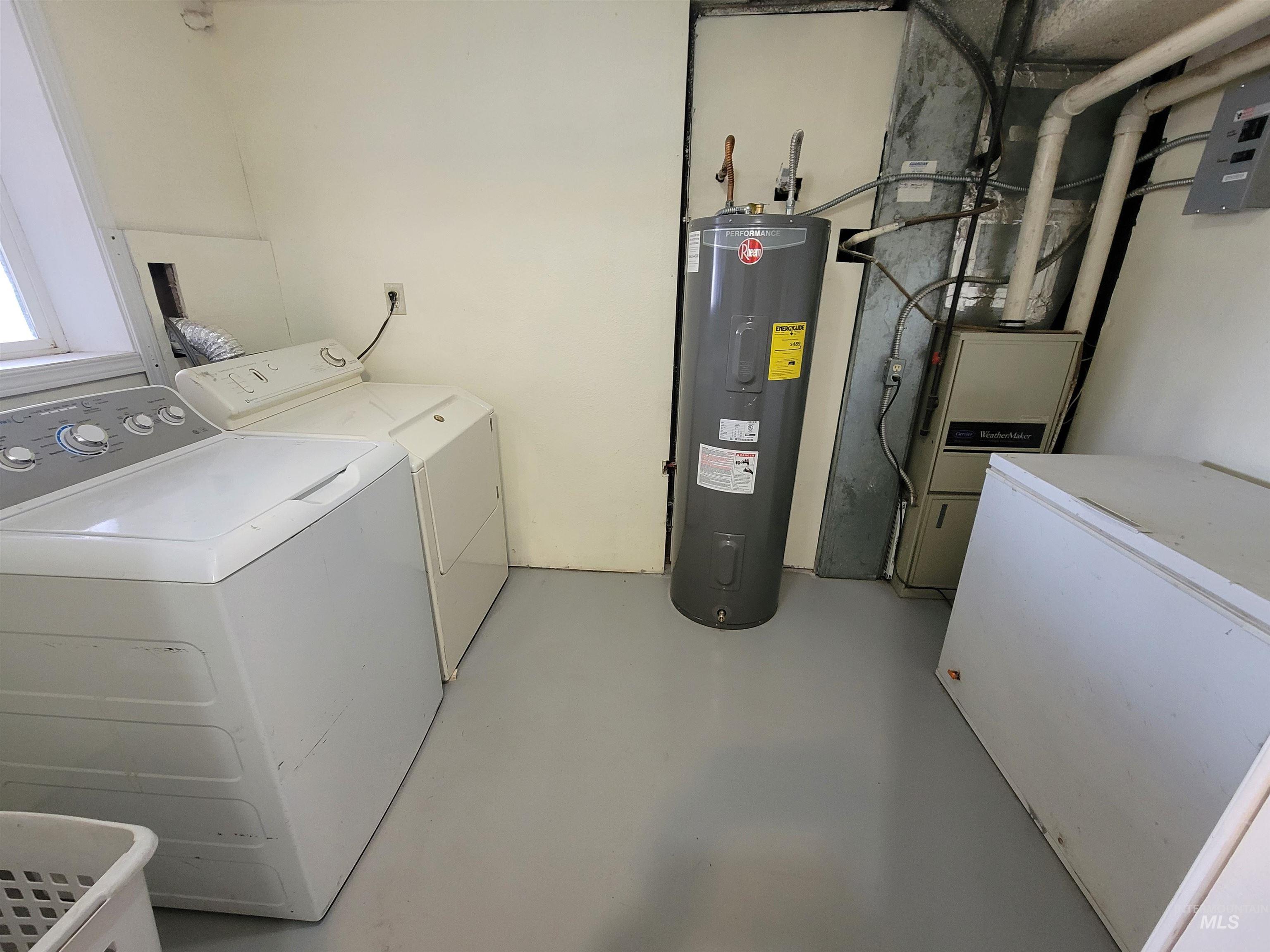 2020 Powers Ave., Lewiston, Idaho 83501, 4 Bedrooms, 2 Bathrooms, Residential For Sale, Price $427,900, 98961826