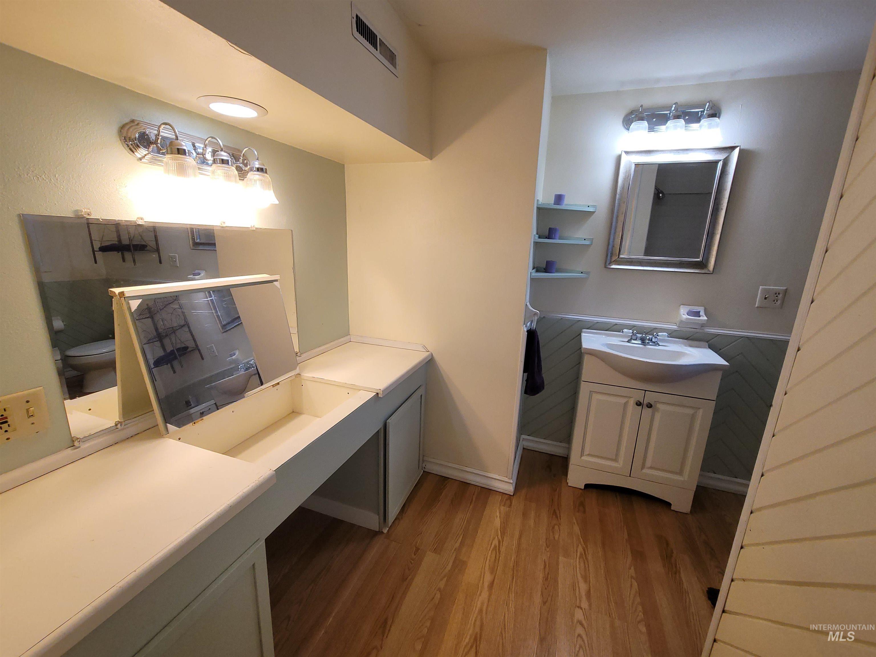 2020 Powers Ave., Lewiston, Idaho 83501, 4 Bedrooms, 2 Bathrooms, Residential For Sale, Price $431,900,MLS 98961826