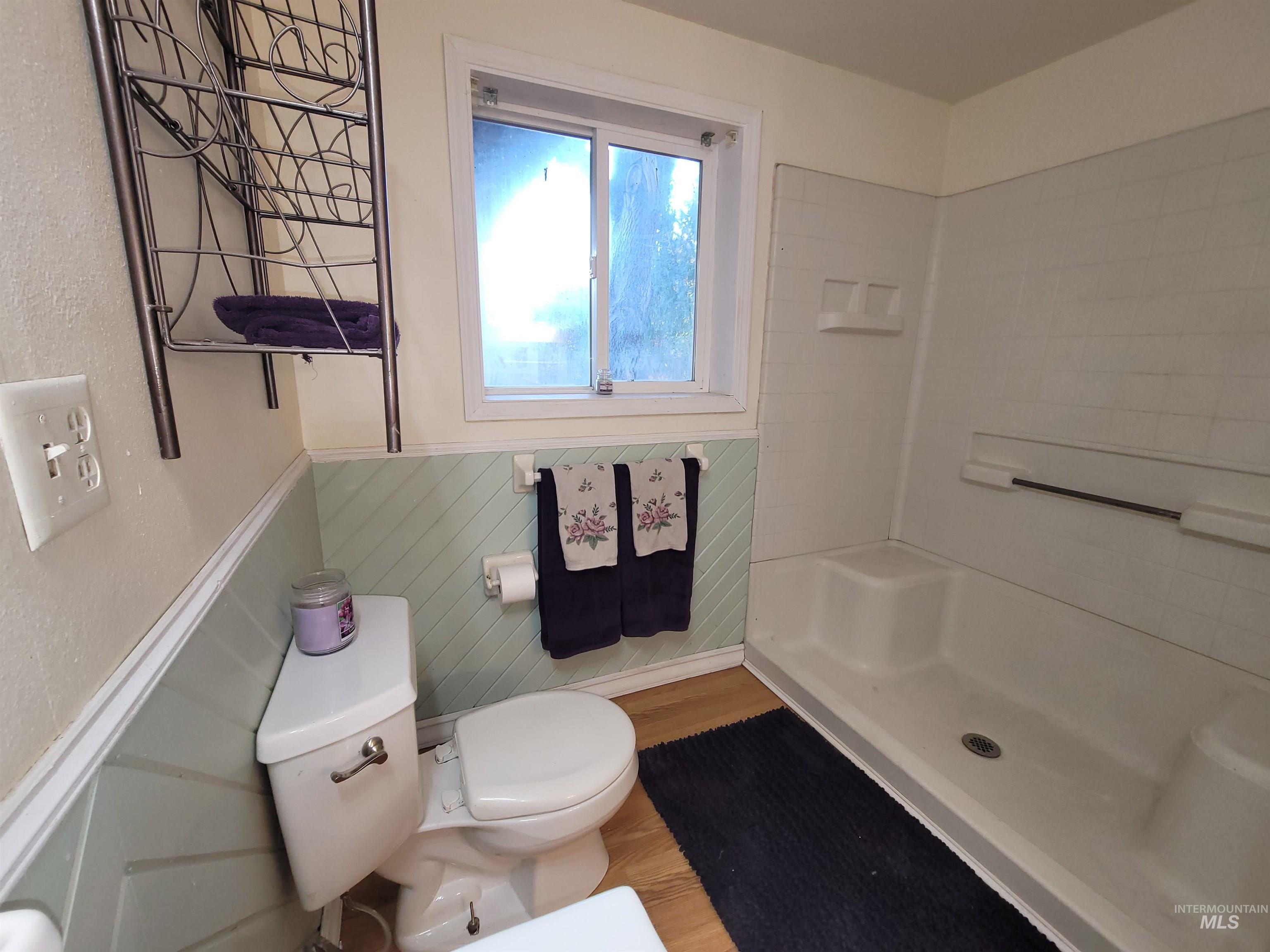 2020 Powers Ave., Lewiston, Idaho 83501, 4 Bedrooms, 2 Bathrooms, Residential For Sale, Price $431,900,MLS 98961826