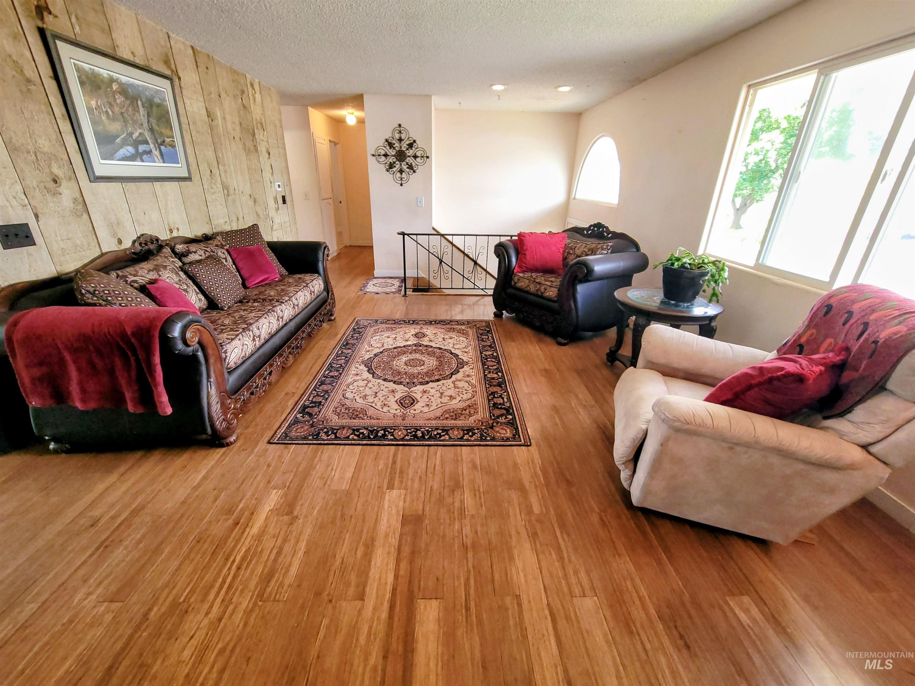 2020 Powers Ave., Lewiston, Idaho 83501, 4 Bedrooms, 2 Bathrooms, Residential For Sale, Price $417,900,MLS 98961826