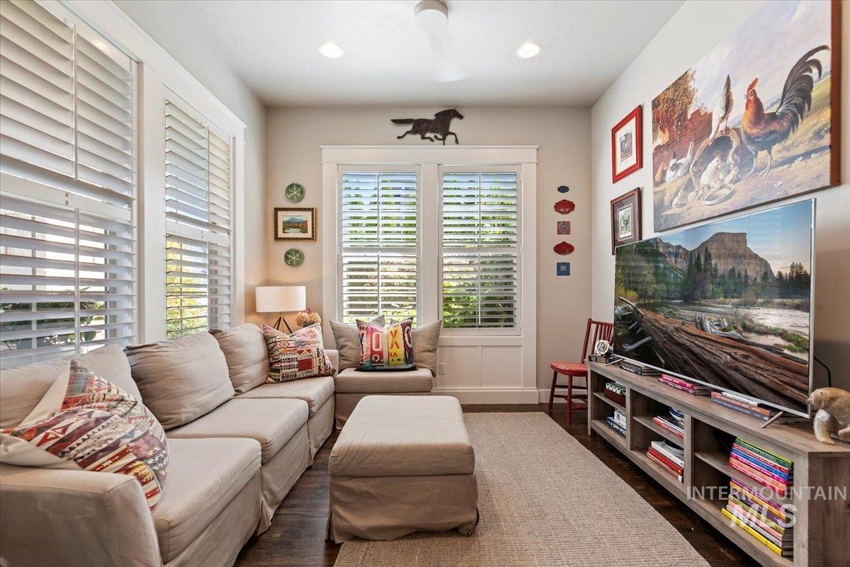 3891 W Farm View Dr, Boise, Idaho 83714, 3 Bedrooms, 2.5 Bathrooms, Residential For Sale, Price $795,000, 98961829