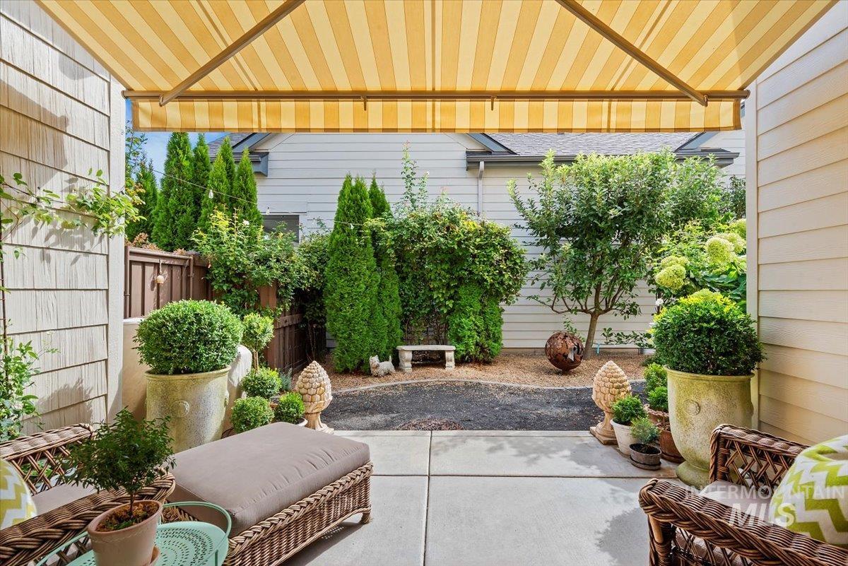 3891 W Farm View Dr, Boise, Idaho 83714, 3 Bedrooms, 2.5 Bathrooms, Residential For Sale, Price $795,000, 98961829