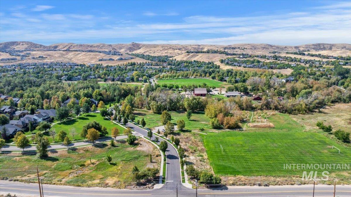 3891 W Farm View Dr, Boise, Idaho 83714, 3 Bedrooms, 2.5 Bathrooms, Residential For Sale, Price $795,000, 98961829
