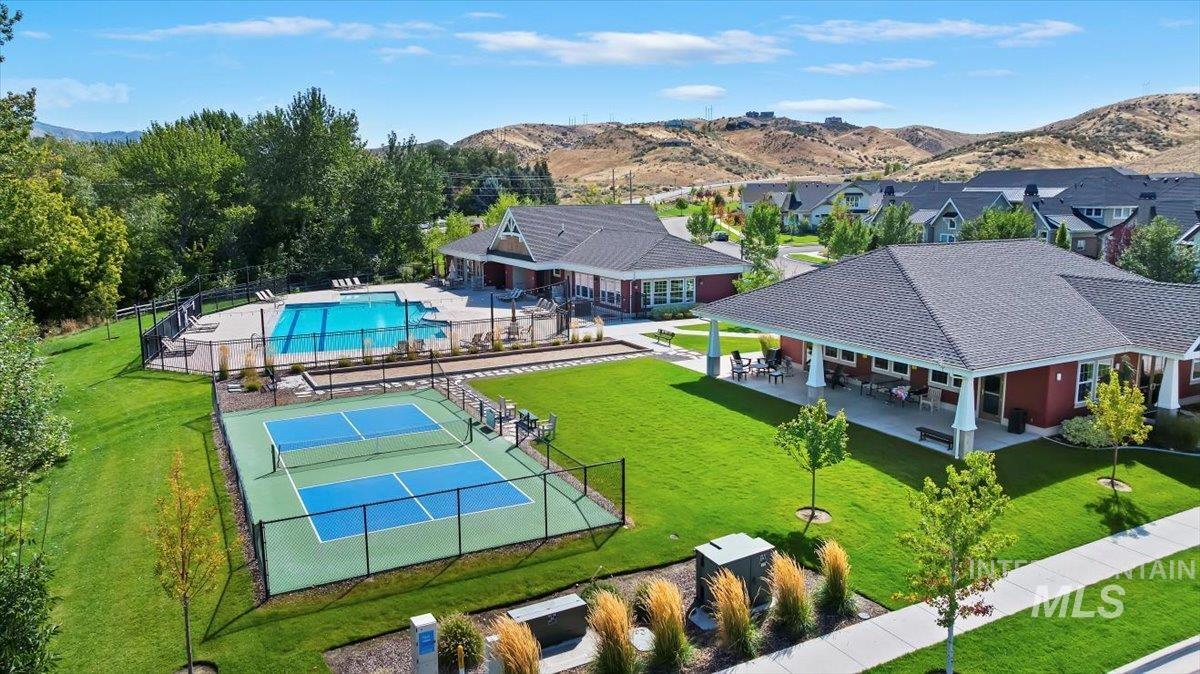 3891 W Farm View Dr, Boise, Idaho 83714, 3 Bedrooms, 2.5 Bathrooms, Residential For Sale, Price $795,000, 98961829