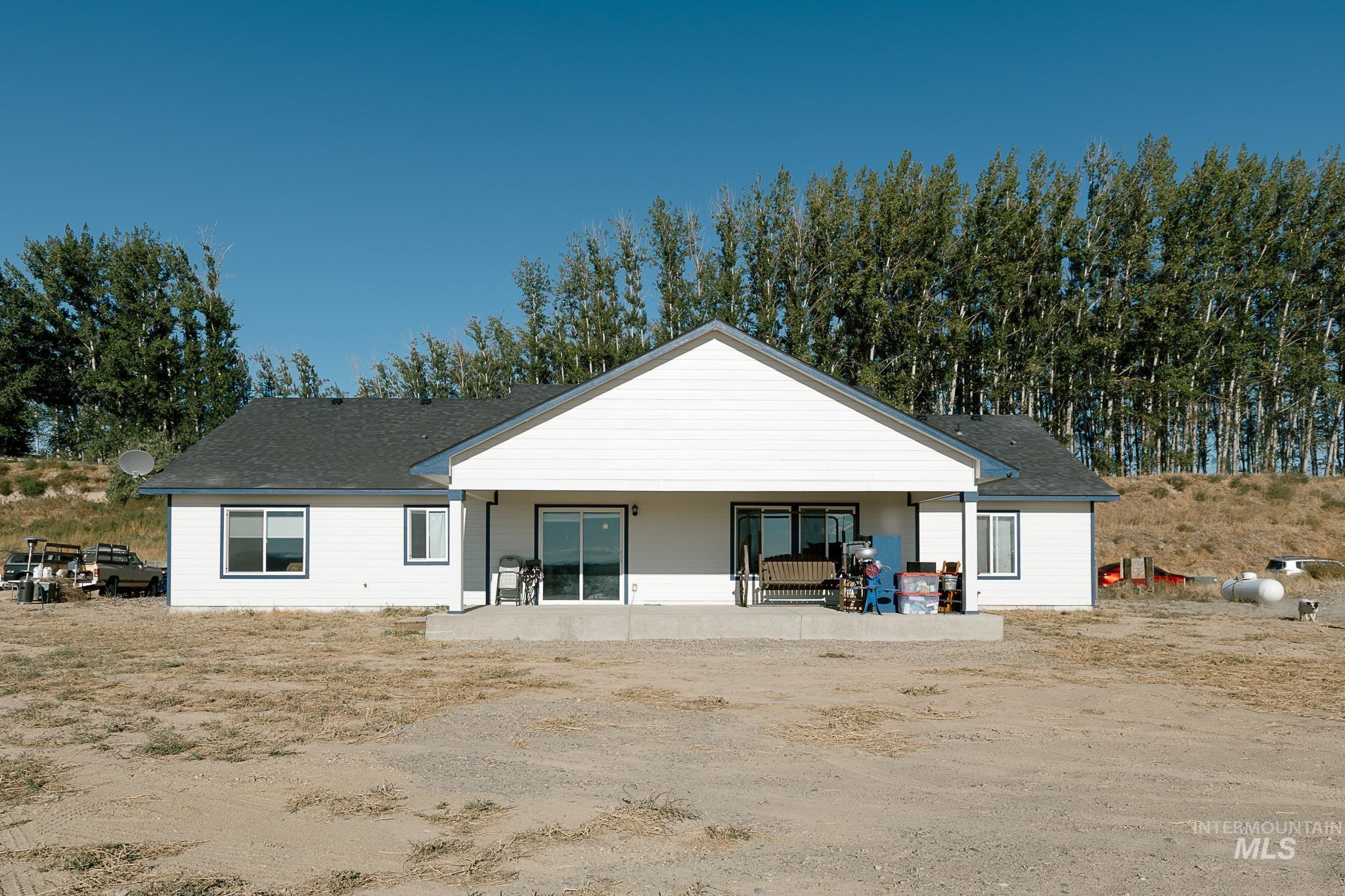456 Thayer Drive, Ontario, Oregon 97914-0000, 3 Bedrooms, 2.5 Bathrooms, Residential For Sale, Price $605,000, 98961837