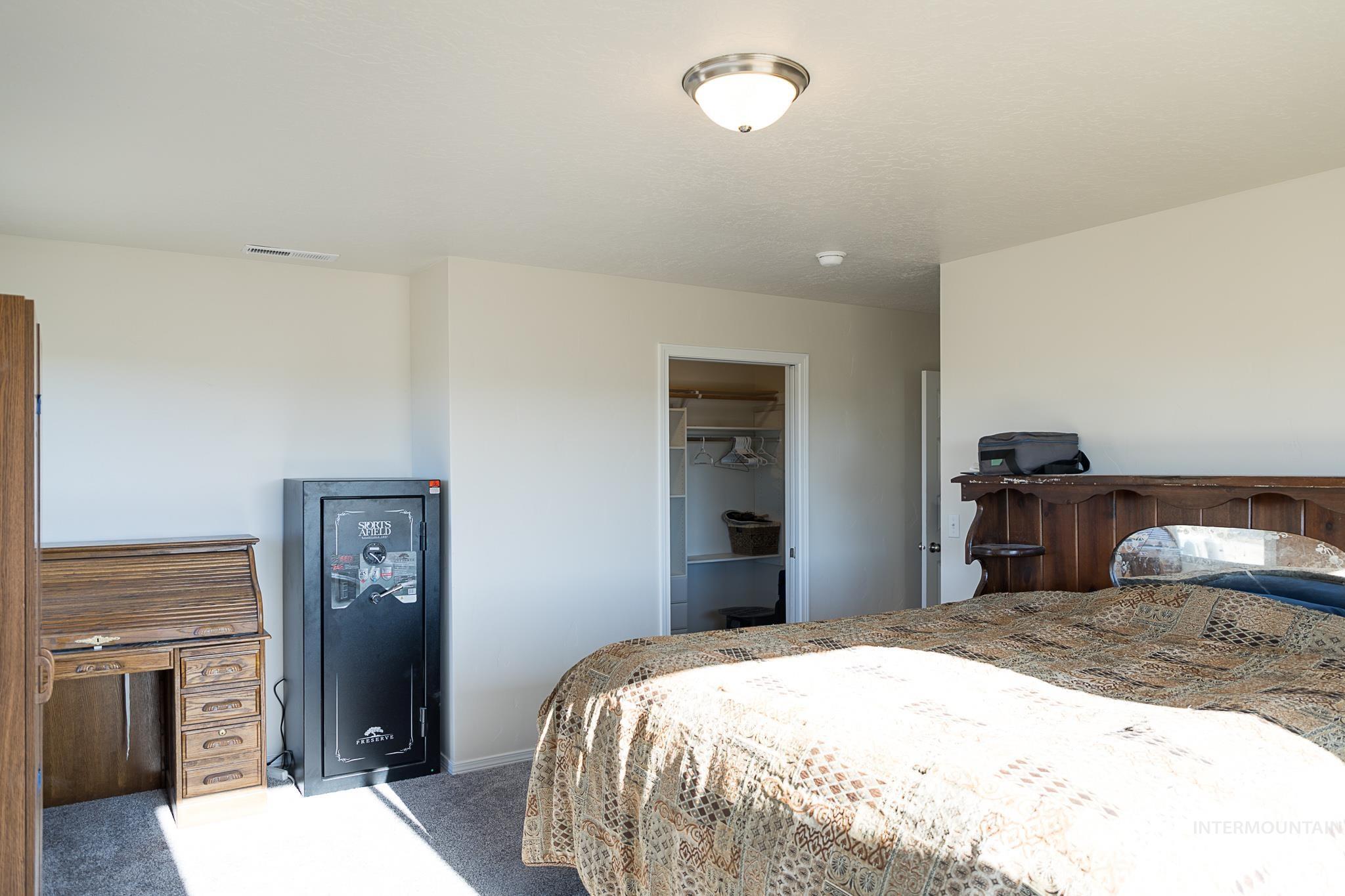 456 Thayer Drive, Ontario, Oregon 97914-0000, 3 Bedrooms, 2.5 Bathrooms, Residential For Sale, Price $605,000, 98961837
