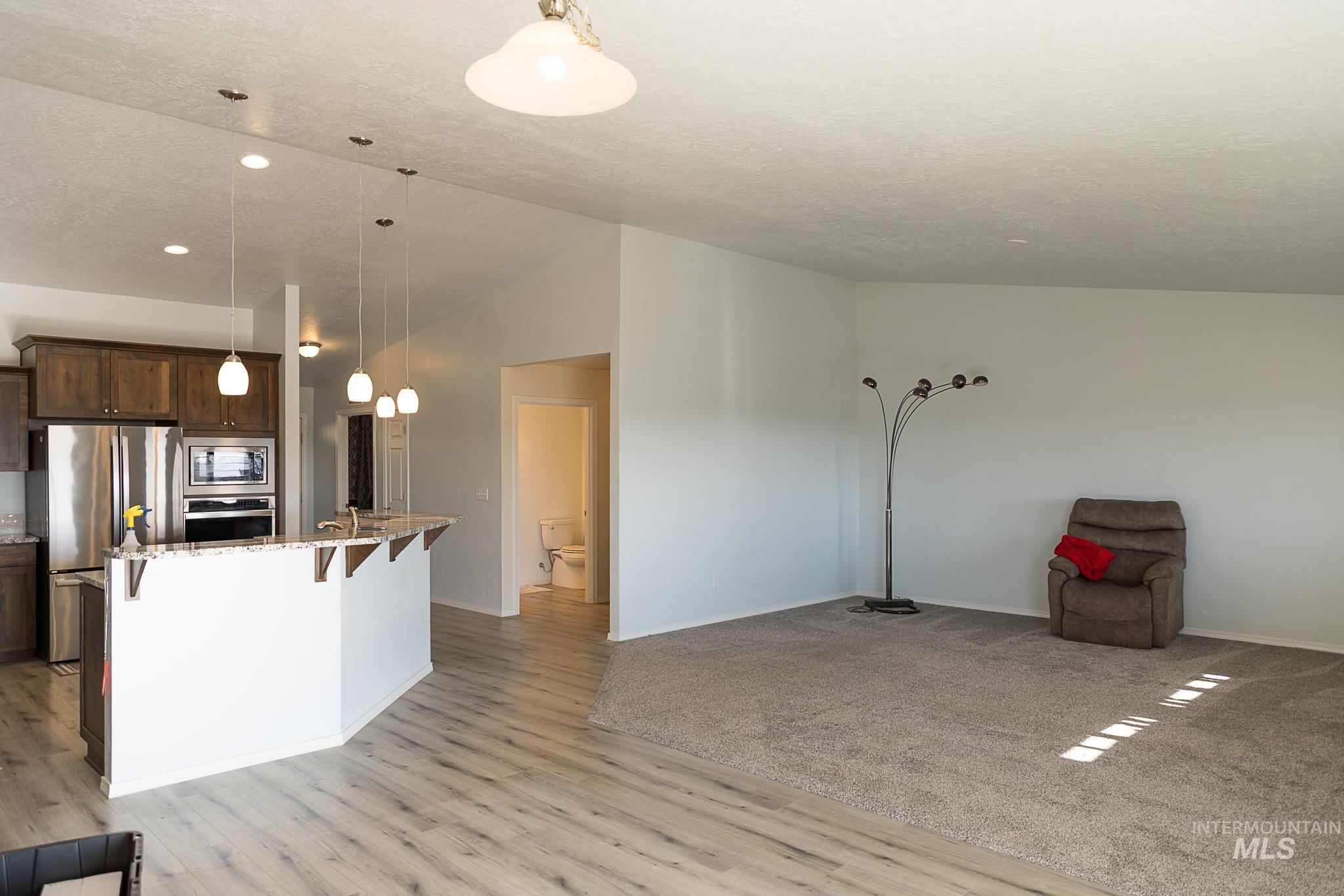 456 Thayer Drive, Ontario, Oregon 97914-0000, 3 Bedrooms, 2.5 Bathrooms, Residential For Sale, Price $605,000, 98961837