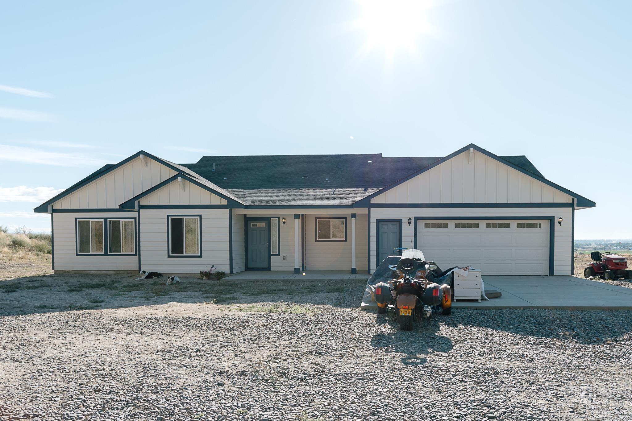 456 Thayer Drive, Ontario, Oregon 97914-0000, 3 Bedrooms, 2.5 Bathrooms, Residential For Sale, Price $605,000, 98961837