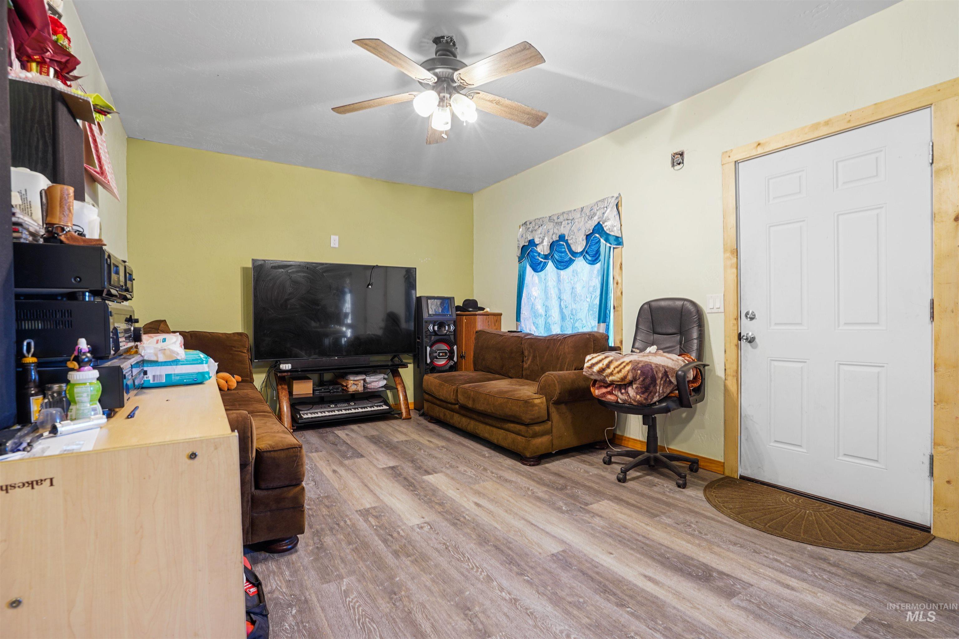 60 S 850 E, Declo, Idaho 83323, 2 Bedrooms, 1 Bathroom, Residential For Sale, Price $280,000,MLS 98961839