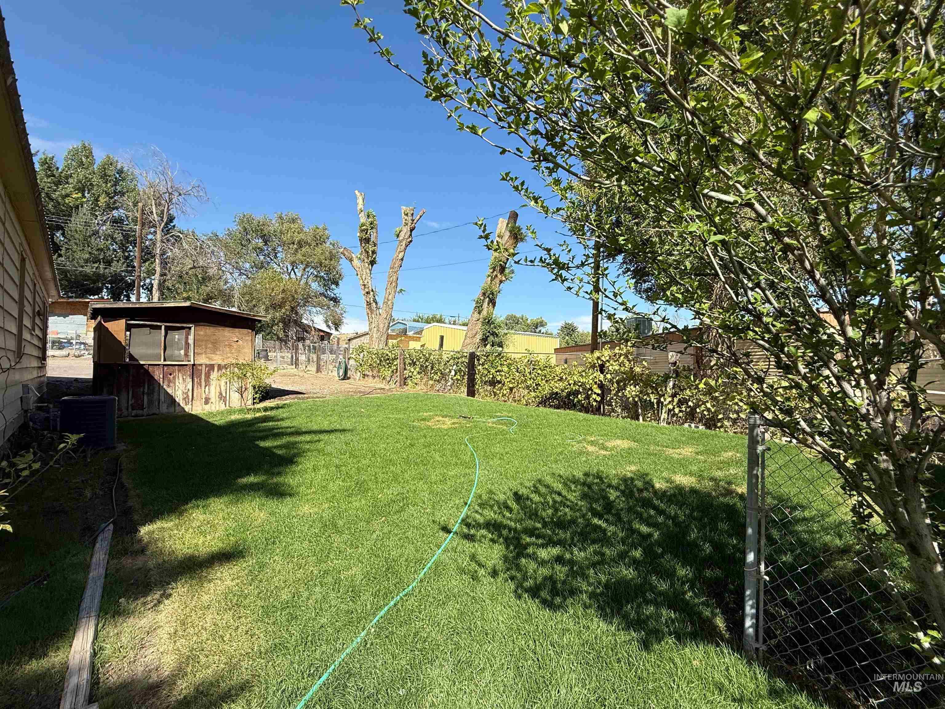 444 E 4th Ave, Glenns Ferry, Idaho 83623, 5 Bedrooms, 2 Bathrooms, Residential For Sale, Price $249,900,MLS 98961845