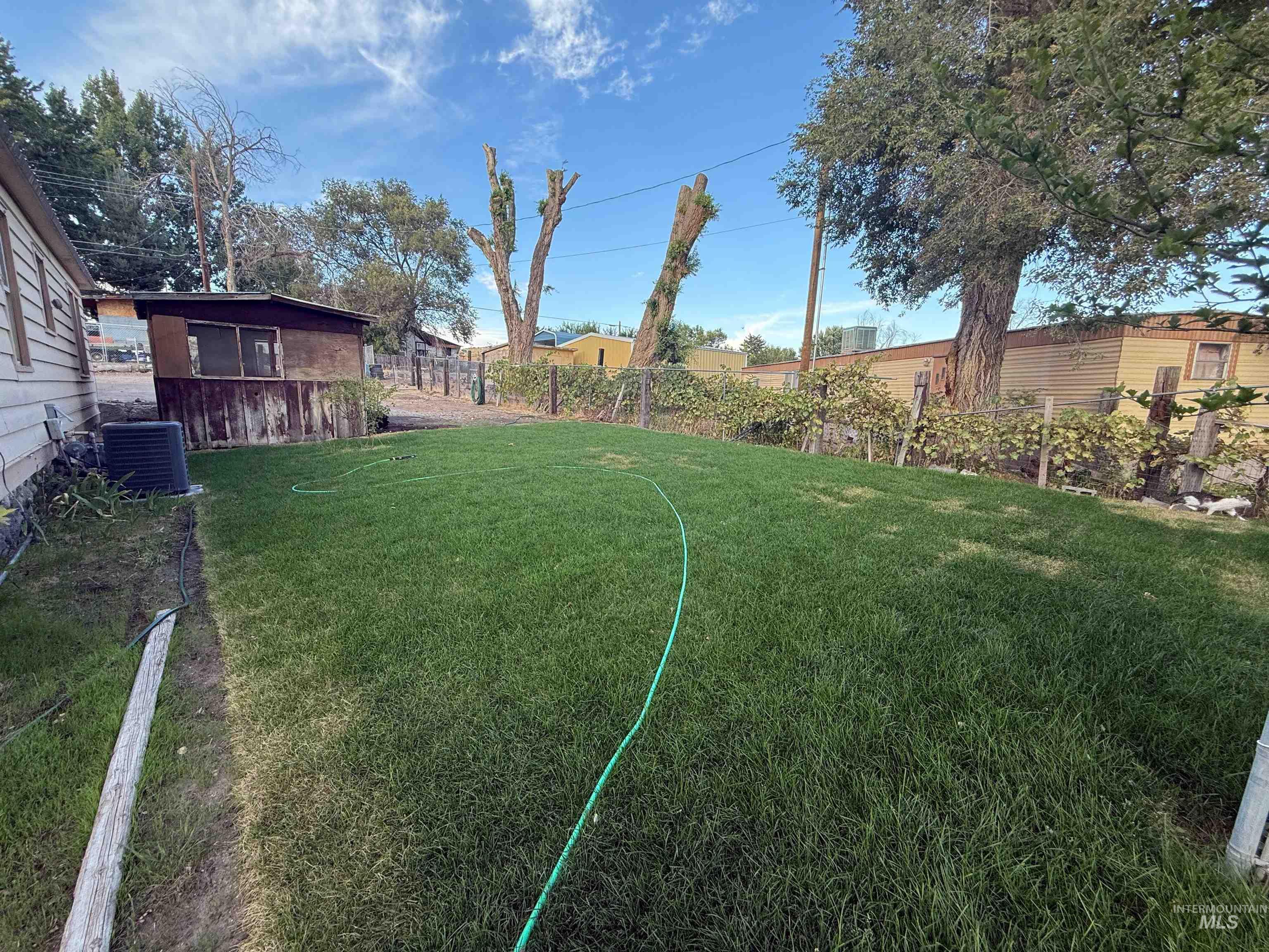 444 E 4th Ave, Glenns Ferry, Idaho 83623, 5 Bedrooms, 2 Bathrooms, Residential For Sale, Price $249,900,MLS 98961845