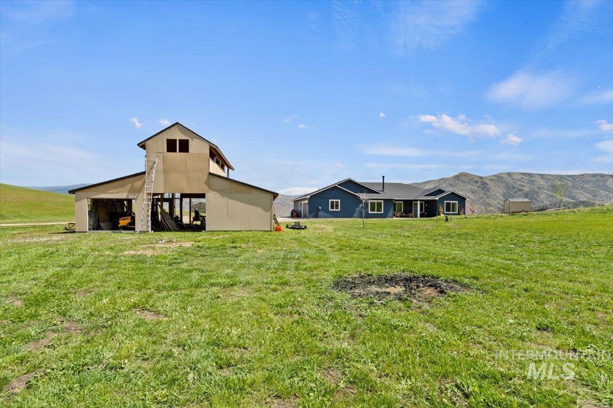 34 Deirdre Dr, Horseshoe Bend, Idaho 83629, 4 Bedrooms, 2.5 Bathrooms, Residential For Sale, Price $1,380,000,MLS 98961849
