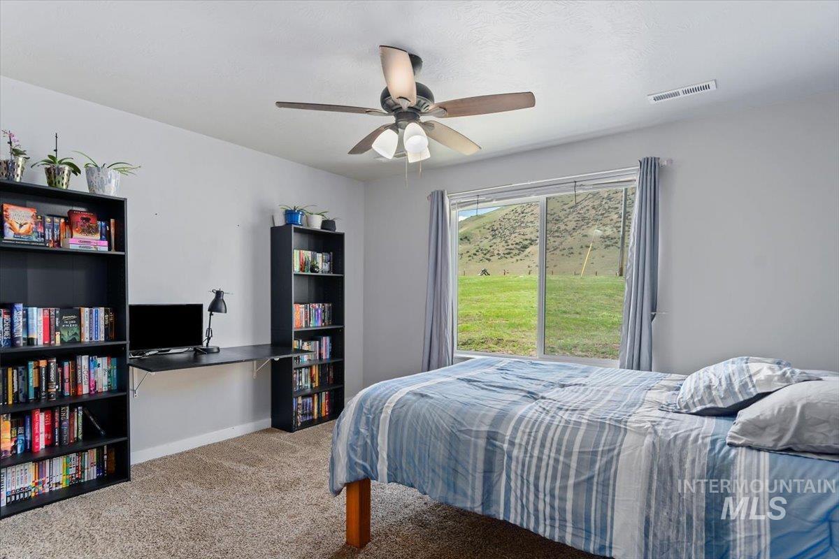 34 Deirdre Dr, Horseshoe Bend, Idaho 83629, 4 Bedrooms, 2.5 Bathrooms, Residential For Sale, Price $1,380,000,MLS 98961849