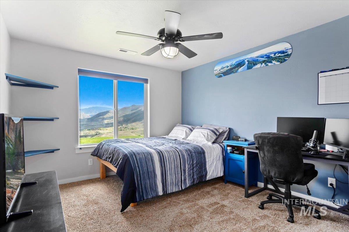 34 Deirdre Dr, Horseshoe Bend, Idaho 83629, 4 Bedrooms, 2.5 Bathrooms, Residential For Sale, Price $1,380,000,MLS 98961849