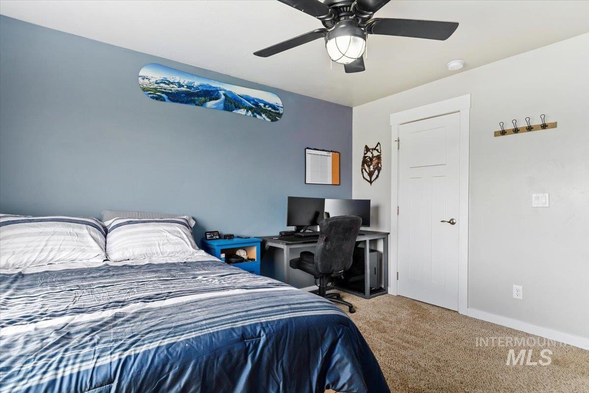 34 Deirdre Dr, Horseshoe Bend, Idaho 83629, 4 Bedrooms, 2.5 Bathrooms, Residential For Sale, Price $1,380,000,MLS 98961849