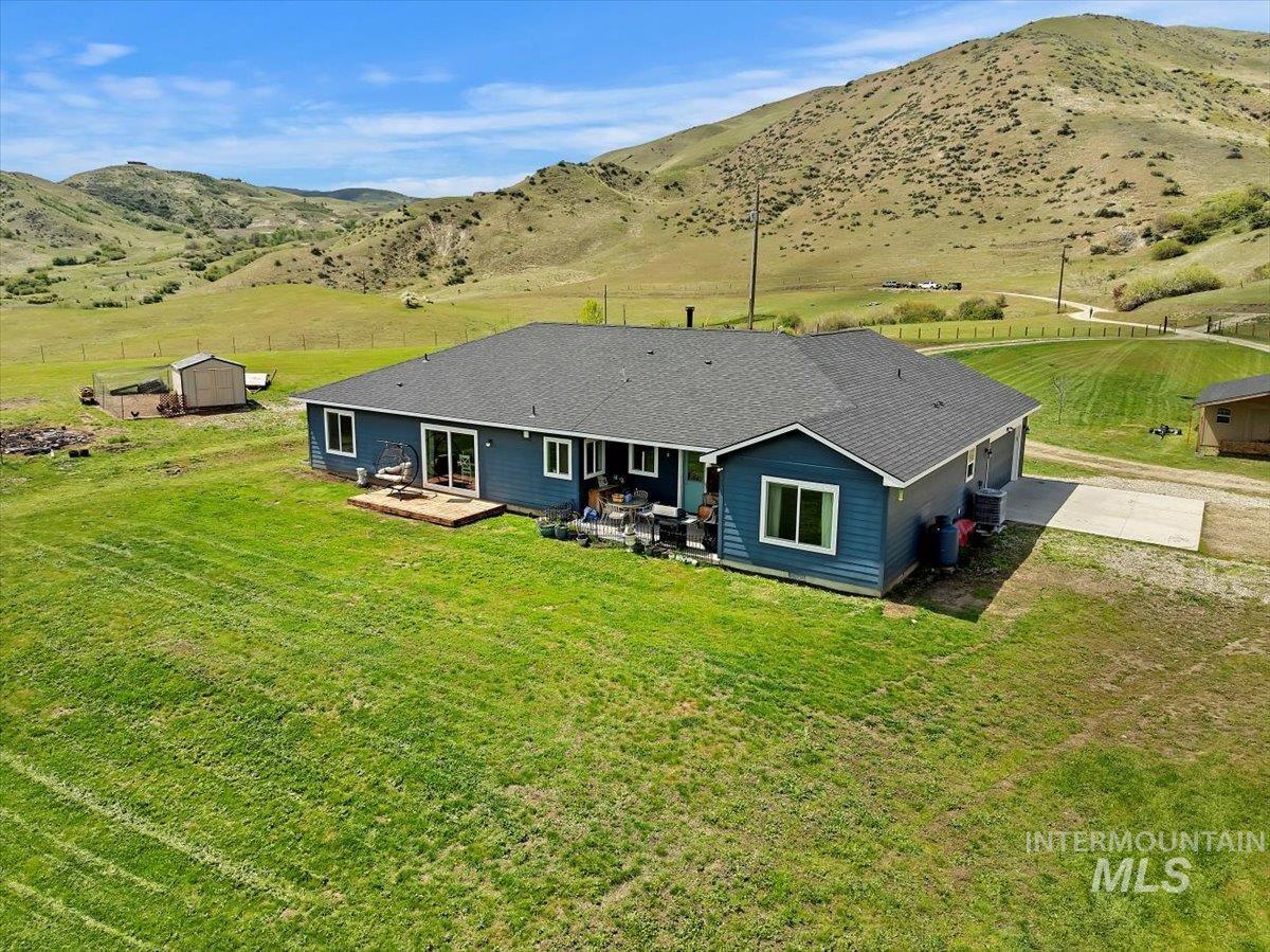 34 Deirdre Dr, Horseshoe Bend, Idaho 83629, 4 Bedrooms, 2.5 Bathrooms, Residential For Sale, Price $1,380,000,MLS 98961849
