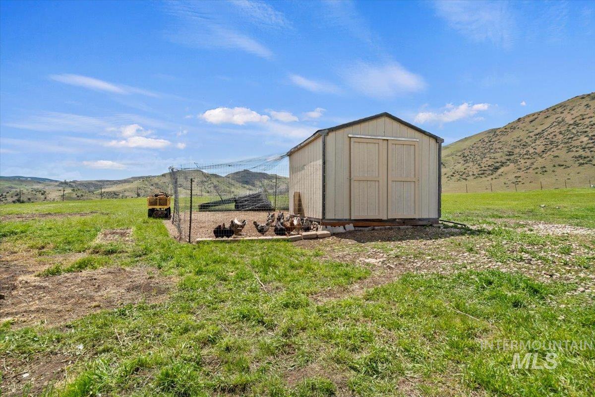 34 Deirdre Dr, Horseshoe Bend, Idaho 83629, 4 Bedrooms, 2.5 Bathrooms, Residential For Sale, Price $1,380,000,MLS 98961849