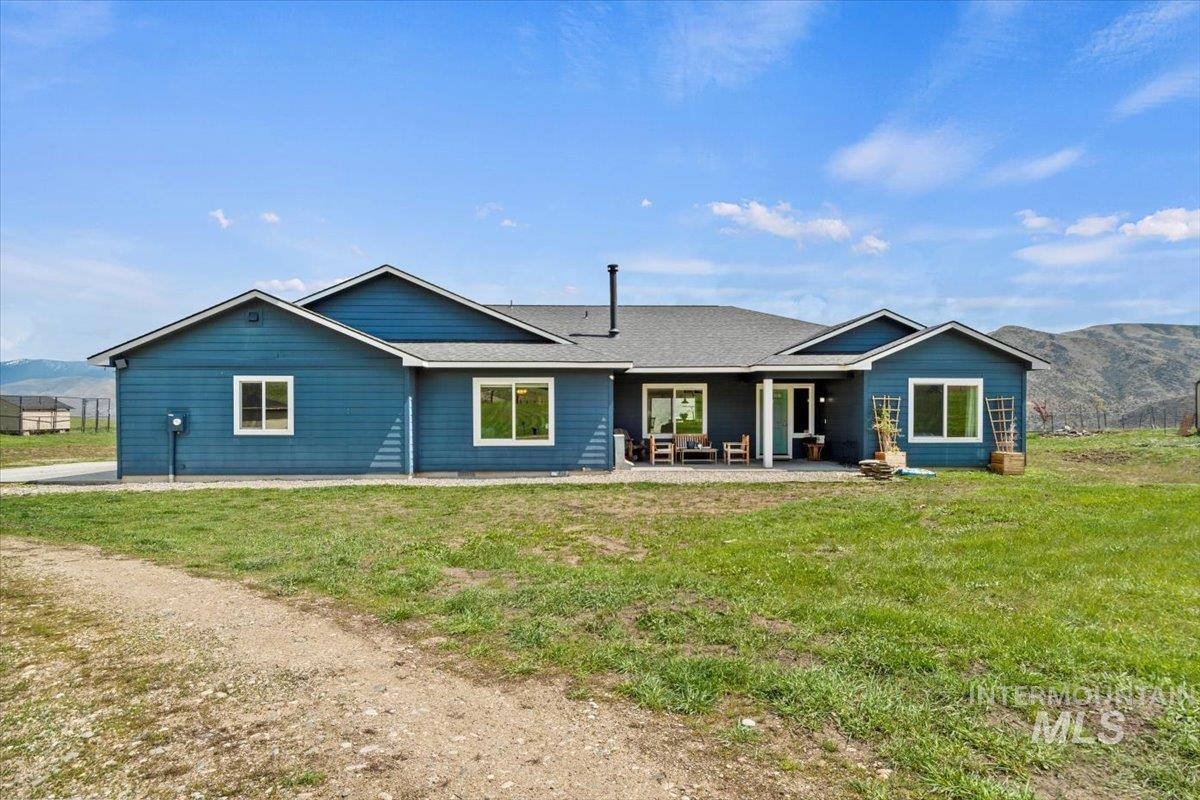 34 Deirdre Dr, Horseshoe Bend, Idaho 83629, 4 Bedrooms, 2.5 Bathrooms, Residential For Sale, Price $1,380,000,MLS 98961849
