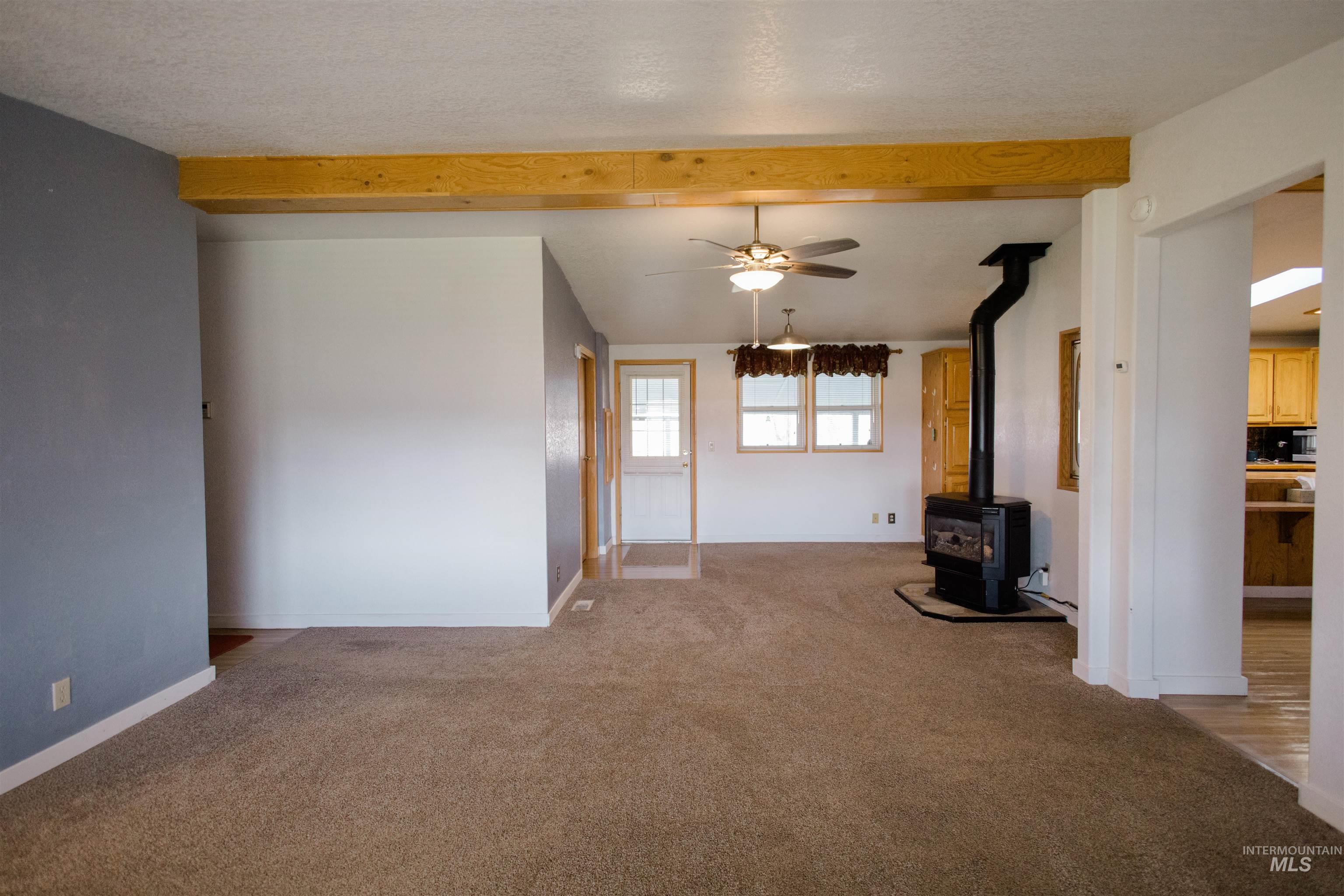 914 NE Beaman, Mountain Home, Idaho 83647, 3 Bedrooms, 2 Bathrooms, Residential For Sale, Price $520,000,MLS 98961862