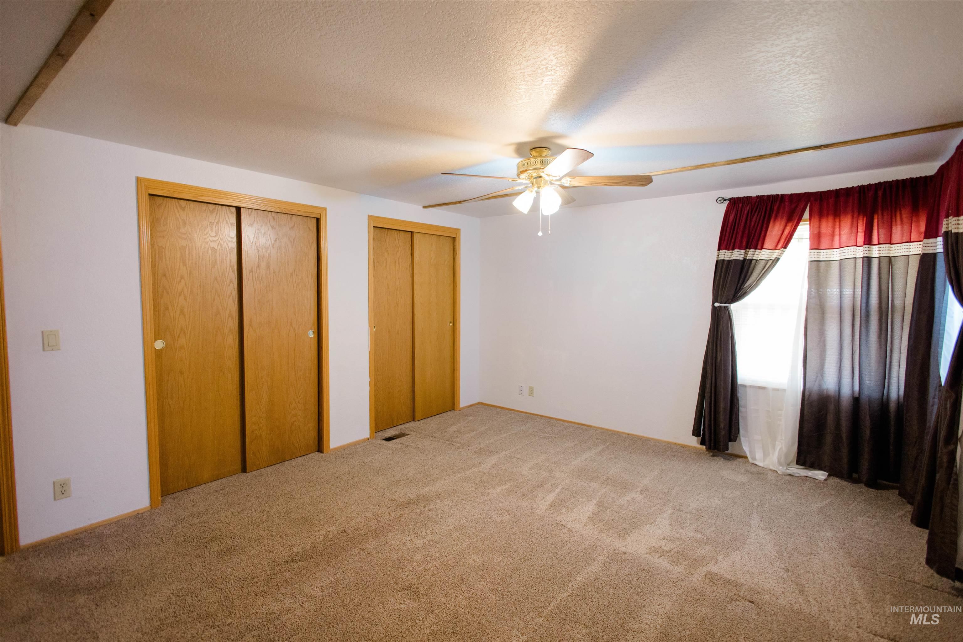 914 NE Beaman, Mountain Home, Idaho 83647, 3 Bedrooms, 2 Bathrooms, Residential For Sale, Price $520,000,MLS 98961862