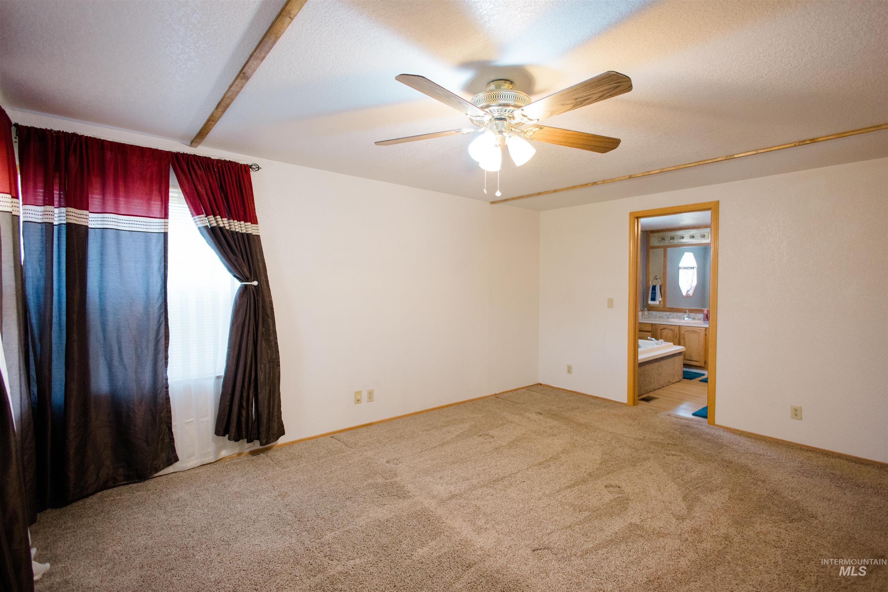 914 NE Beaman, Mountain Home, Idaho 83647, 3 Bedrooms, 2 Bathrooms, Residential For Sale, Price $520,000,MLS 98961862