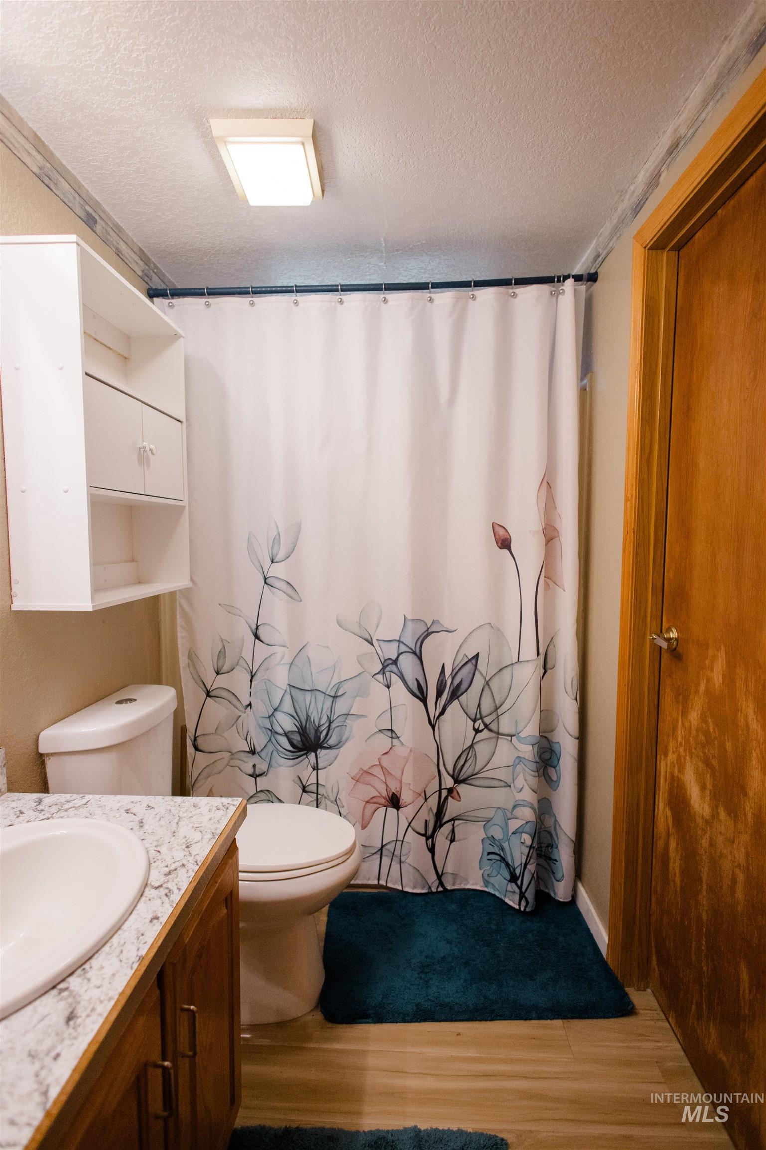 914 NE Beaman, Mountain Home, Idaho 83647, 3 Bedrooms, 2 Bathrooms, Residential For Sale, Price $520,000,MLS 98961862