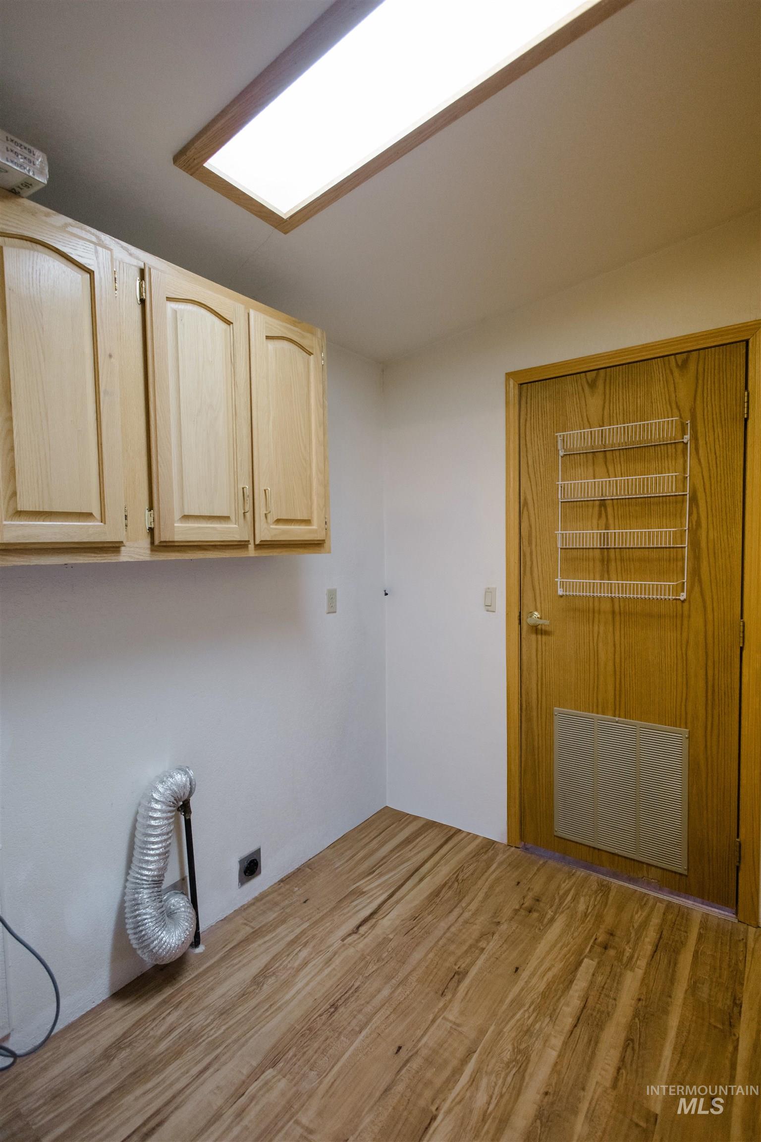 914 NE Beaman, Mountain Home, Idaho 83647, 3 Bedrooms, 2 Bathrooms, Residential For Sale, Price $520,000,MLS 98961862