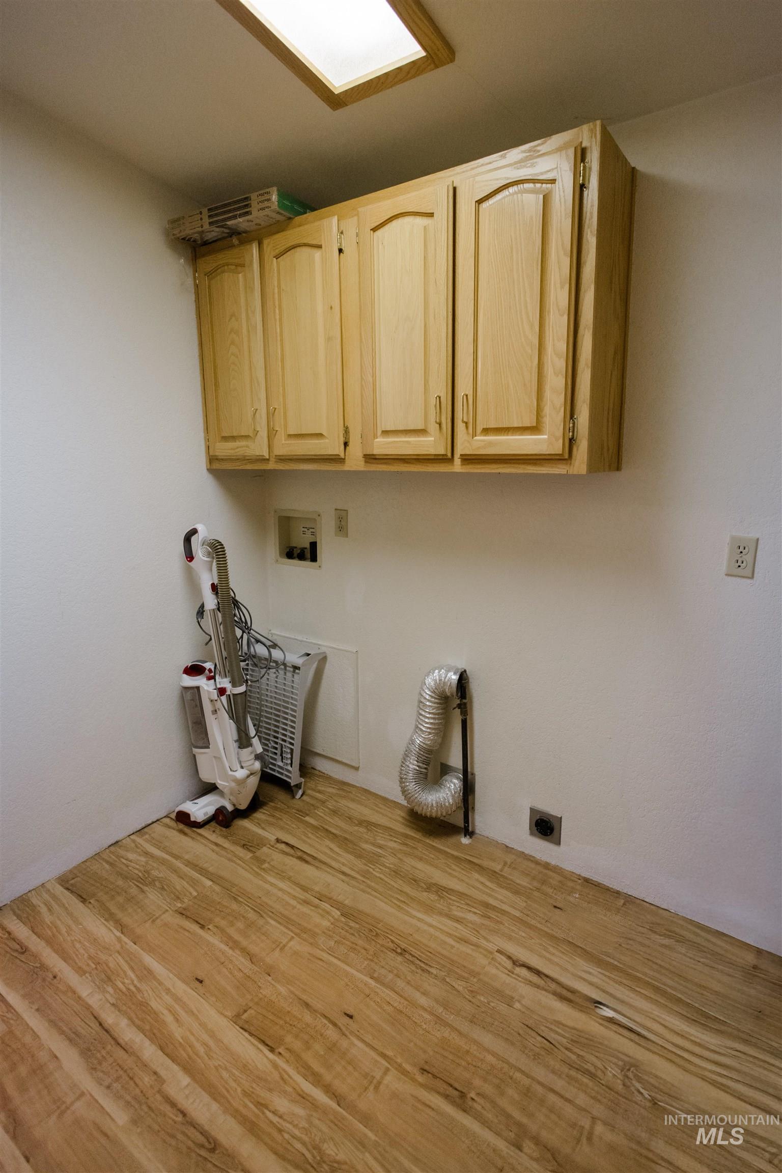 914 NE Beaman, Mountain Home, Idaho 83647, 3 Bedrooms, 2 Bathrooms, Residential For Sale, Price $520,000,MLS 98961862