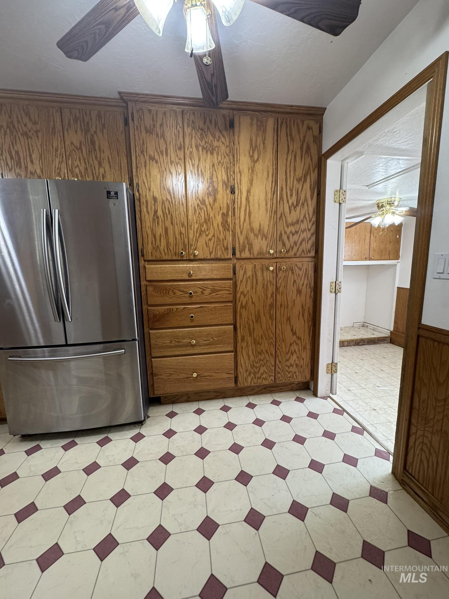 431 N Bracken Street, Twin Falls, Idaho 83301, 4 Bedrooms, 1 Bathroom, Residential For Sale, Price $285,000,MLS 98961866