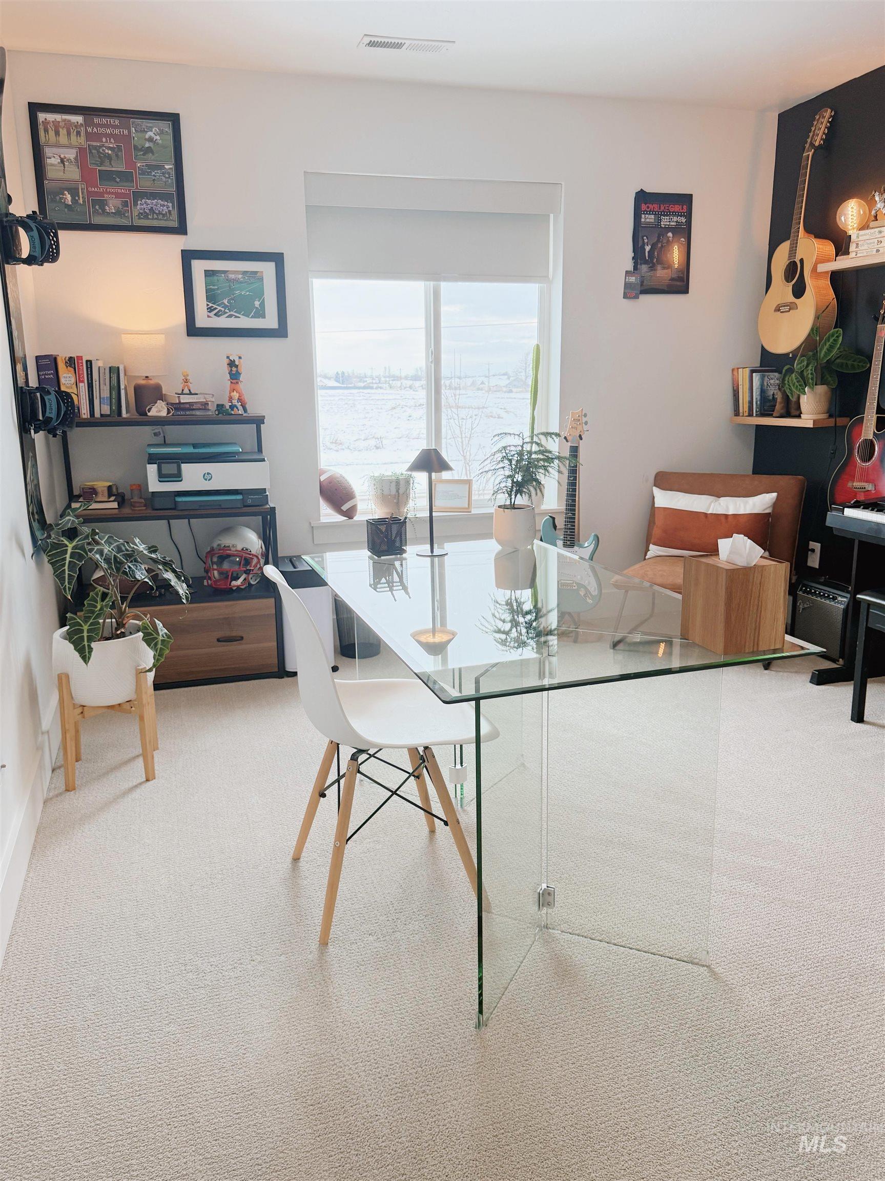 4637 W Riva Capri Ct, Meridian, Idaho 83646, 3 Bedrooms, 2.5 Bathrooms, Residential For Sale, Price $425,000,MLS 98961874