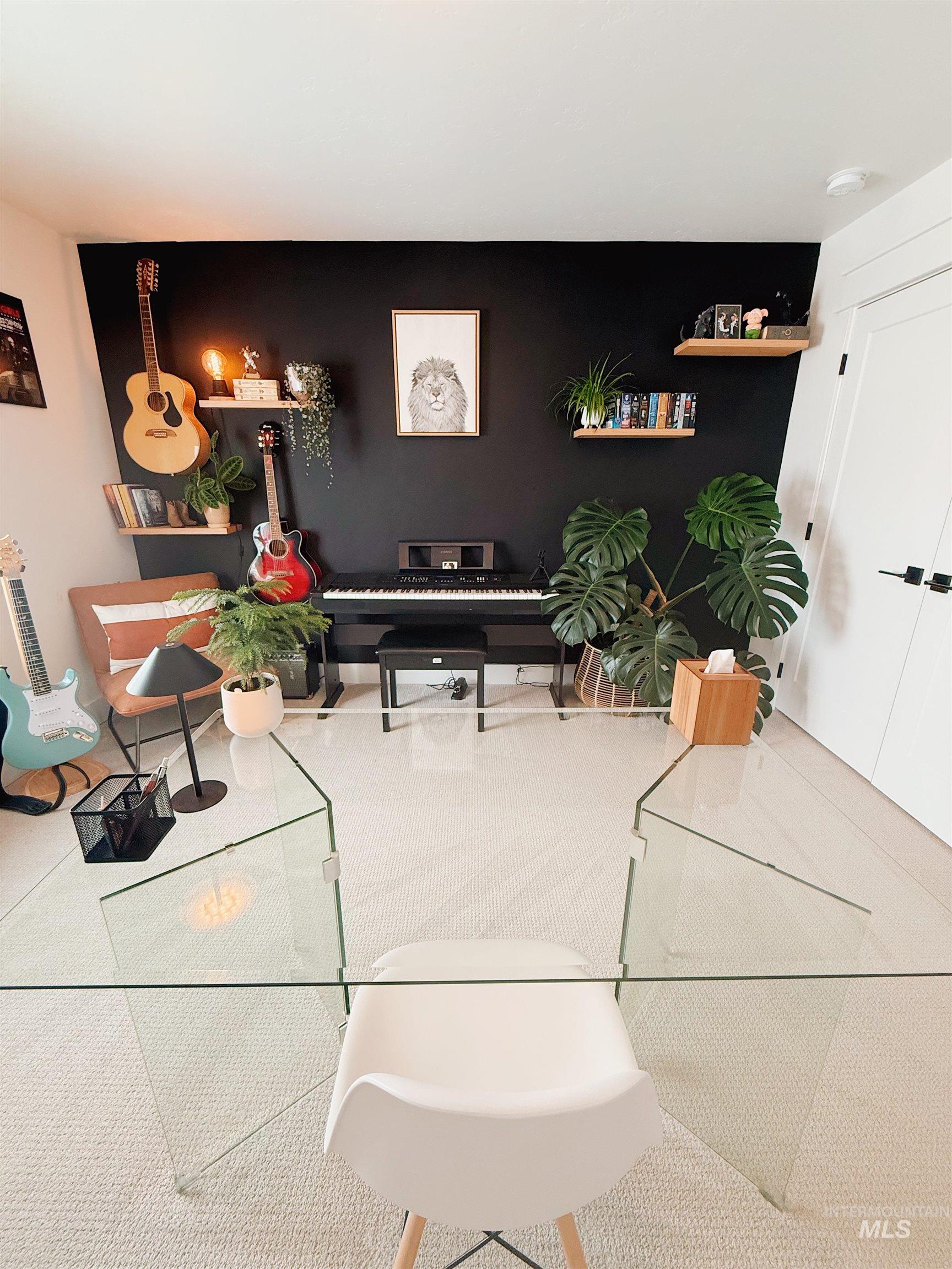 4637 W Riva Capri Ct, Meridian, Idaho 83646, 3 Bedrooms, 2.5 Bathrooms, Residential For Sale, Price $425,000,MLS 98961874