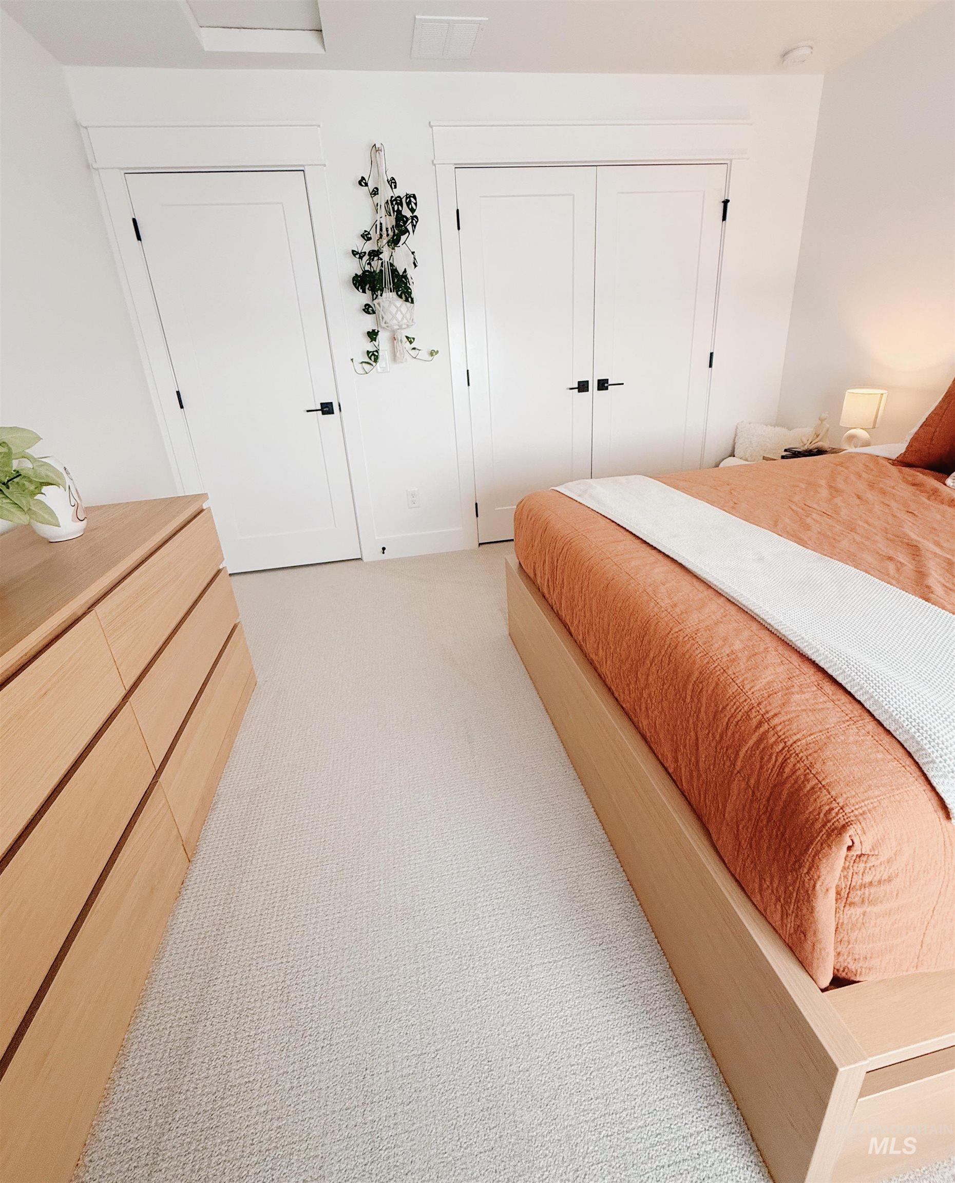 4637 W Riva Capri Ct, Meridian, Idaho 83646, 3 Bedrooms, 2.5 Bathrooms, Residential For Sale, Price $425,000,MLS 98961874